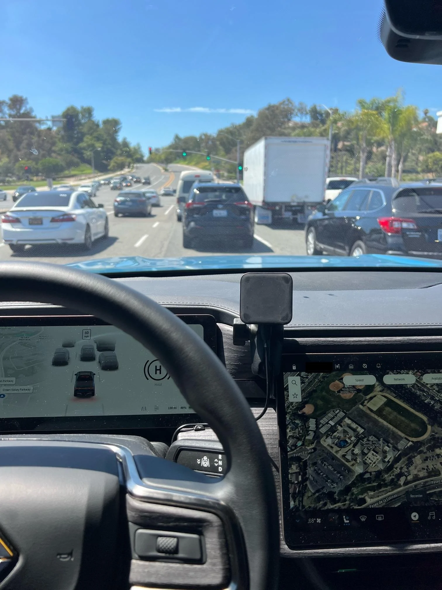 Rivian R1T R1S NEW - OpenSource EV Phone Mount EVO 1