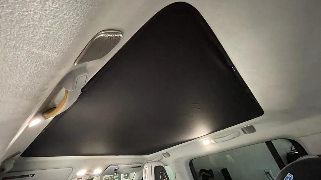 Rivian R1T R1S Hansshow Rivian R1s Sunshade Install WhatsApp Image 2023-07-26 at 3.56.03 PM(4)