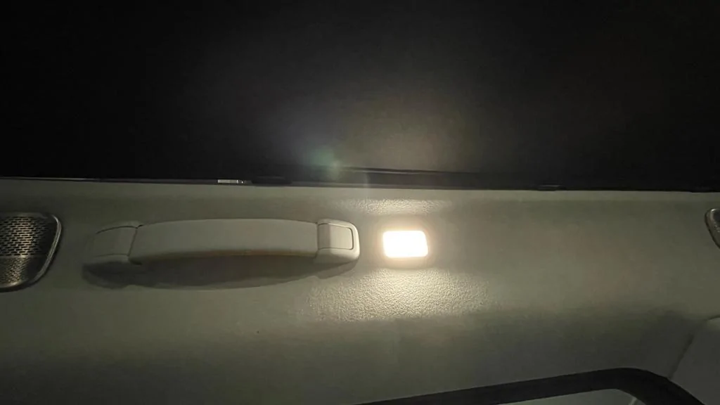 Rivian R1T R1S Hansshow Rivian R1s Sunshade Install WhatsApp Image 2023-07-26 at 3.56.03 PM(1)