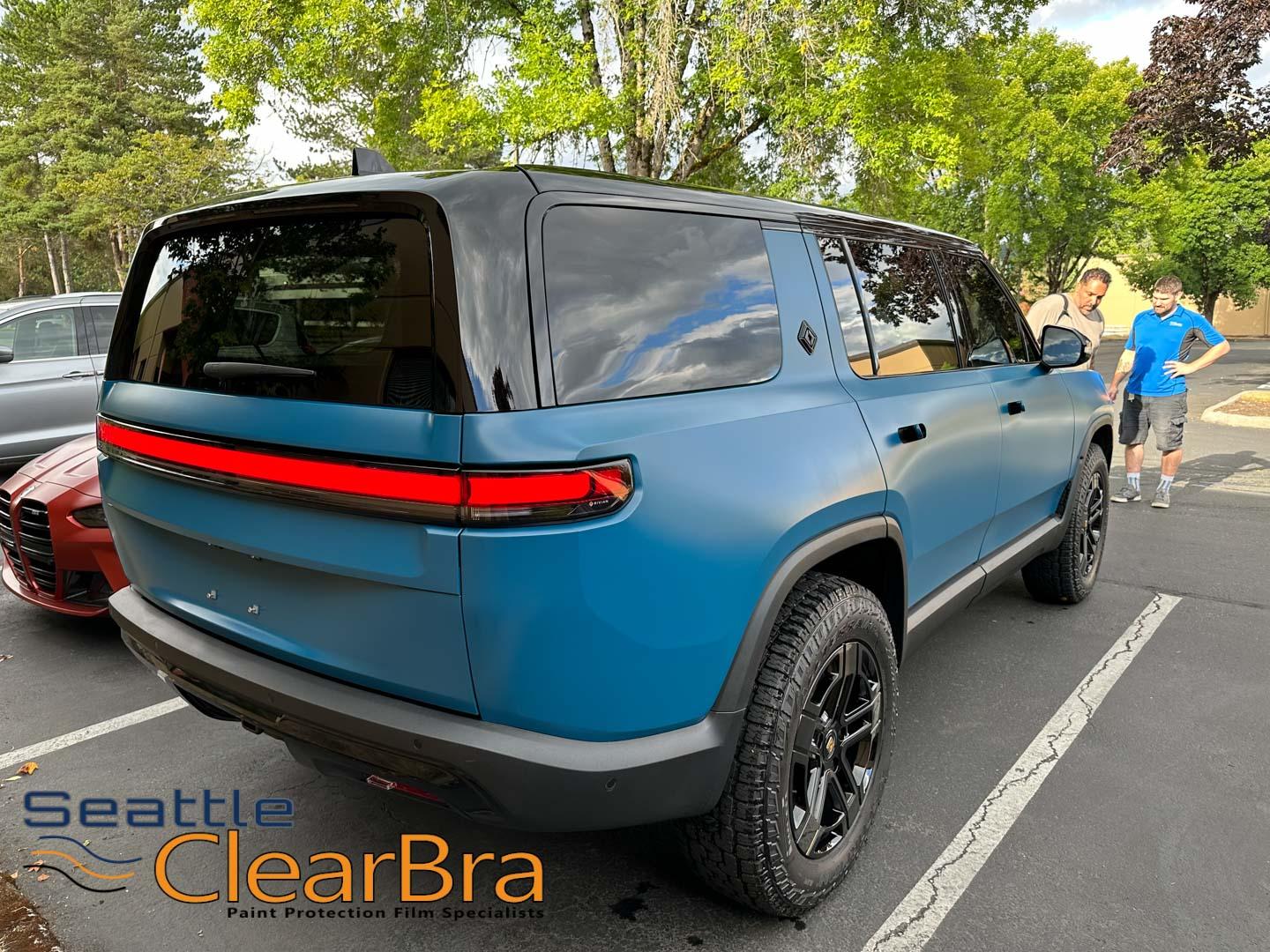 Rivian R1T R1S RIVIAN BLUE Rivian Photos rivain-r1s-blue-tint-chrome-delete-xpel-seattle-clear-bra-redmond-ppf-paint-protection-film-8