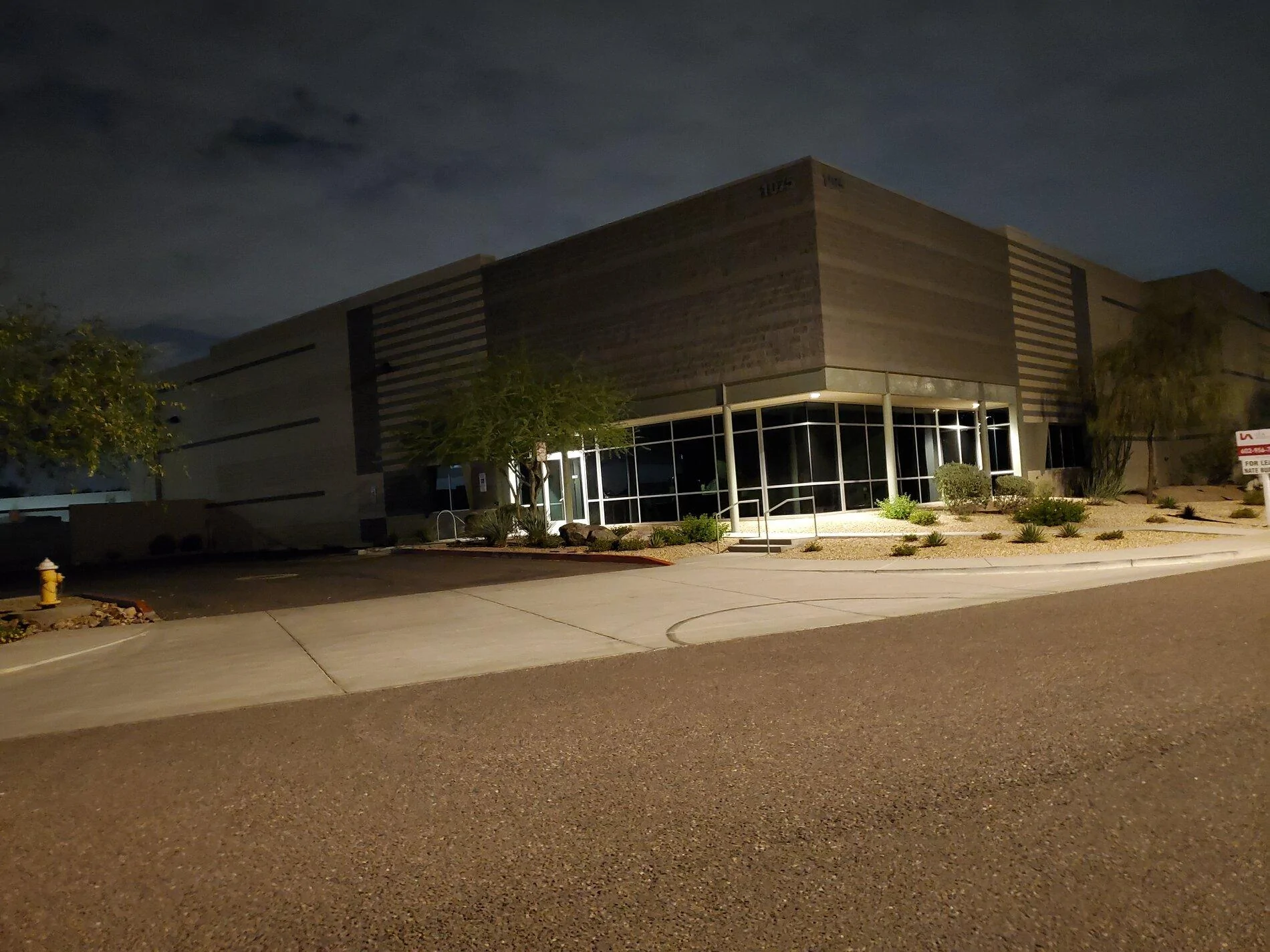 Rivian R1T R1S Rivian Service Centers / Retail Locations List / Other Facilities (Pics & Updates) 20210708_211352