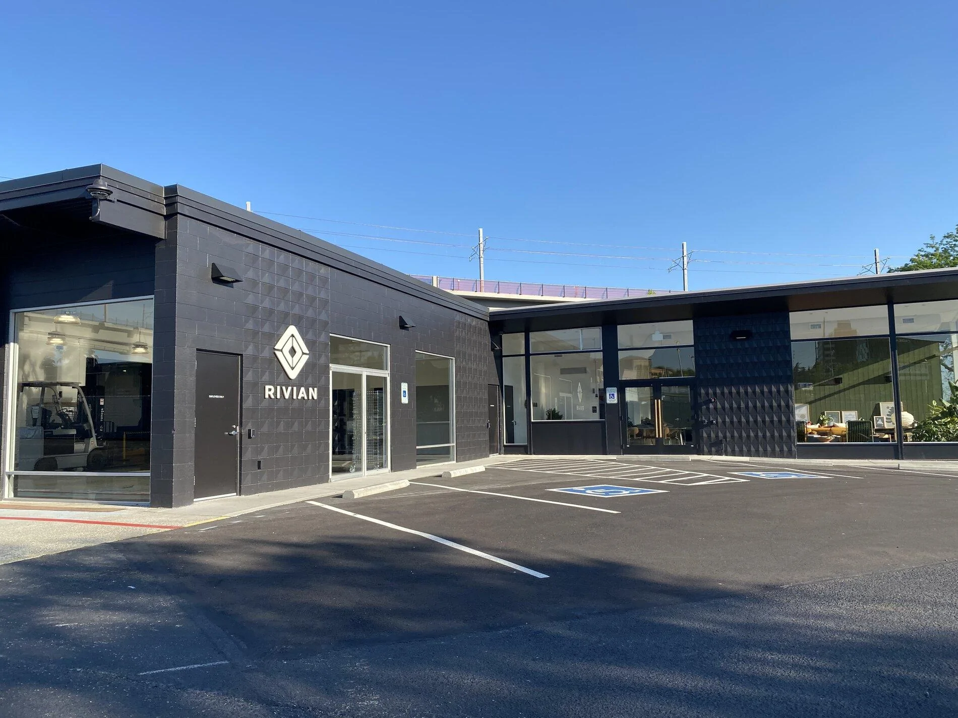 Rivian R1T R1S Excited to see Rivian Service Center opening in Bellevue, WA.  - SOON - BCEF01DE-F69A-464F-BADD-FD33A5E89E44