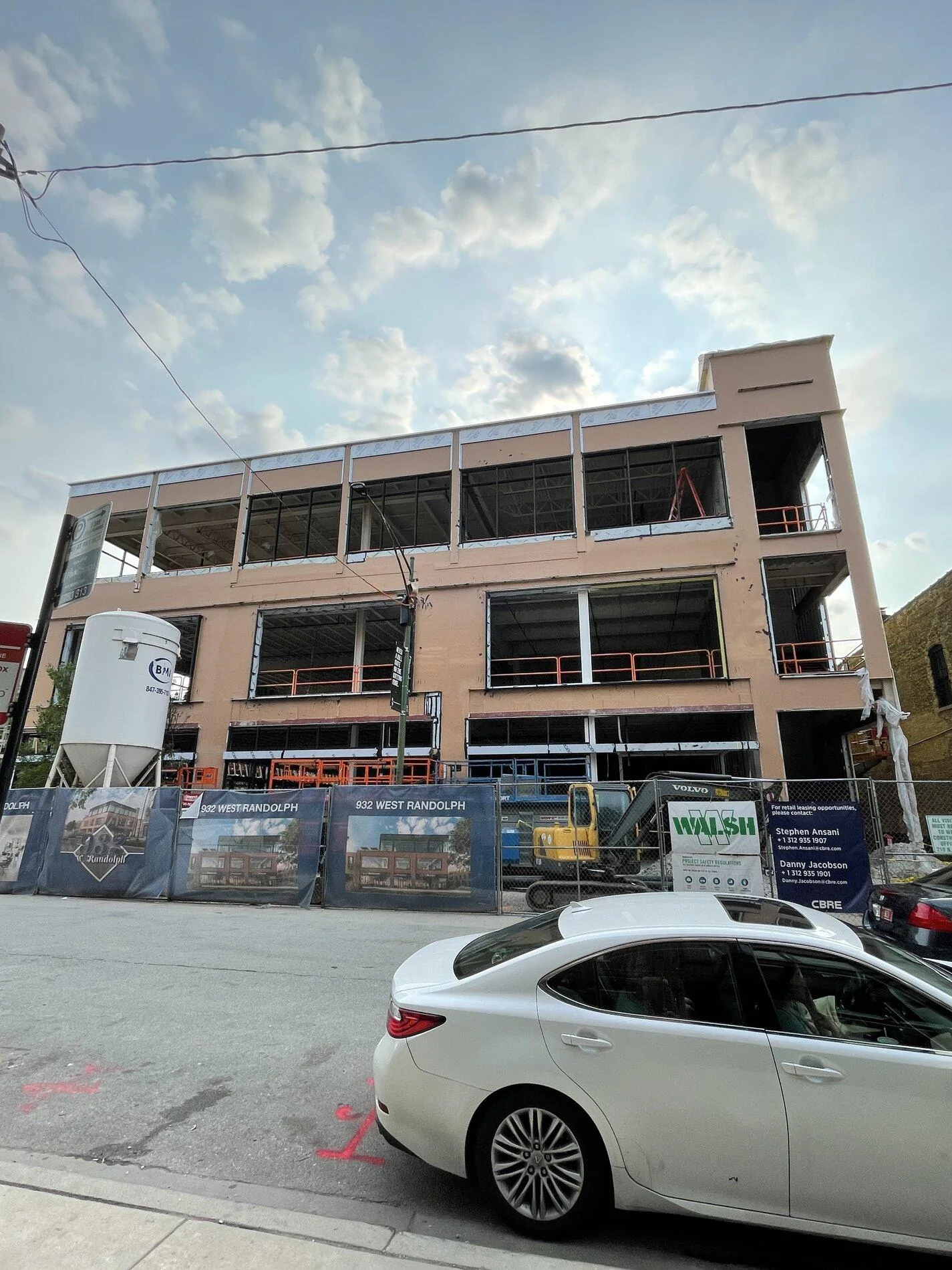 Rivian R1T R1S Chicago Rivian Sales Location Under Construction 87A1DDFB-FD5C-401F-BF94-672F3D6D6464