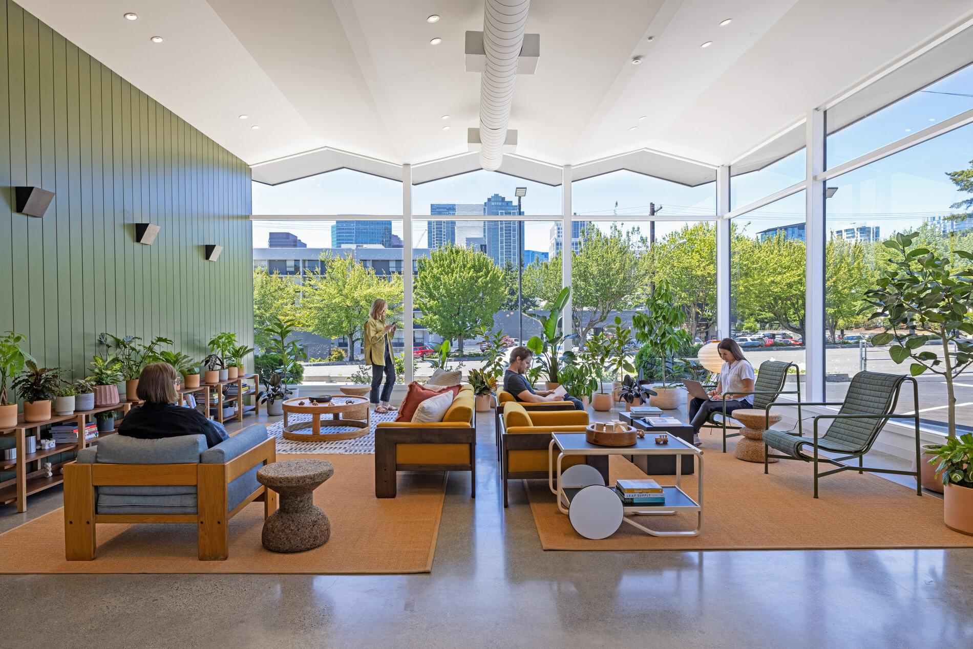 Rivian R1T R1S A look at Rivian Service Centers, now located in Brooklyn, Bellevue, Normal, San Francisco and El Segundo E7ZWdzMUUA0iDGO