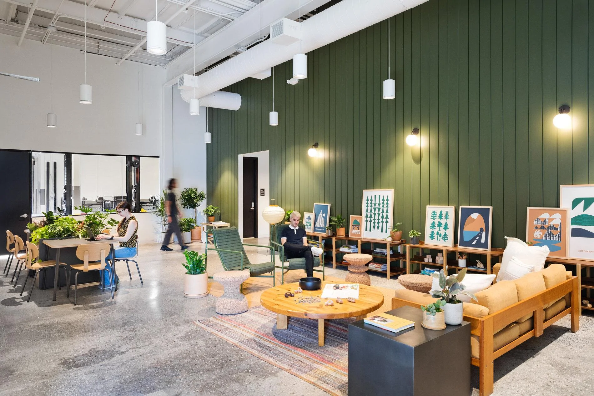 Rivian R1T R1S A look at Rivian Service Centers, now located in Brooklyn, Bellevue, Normal, San Francisco and El Segundo E7ZWdzPUYAQghNv