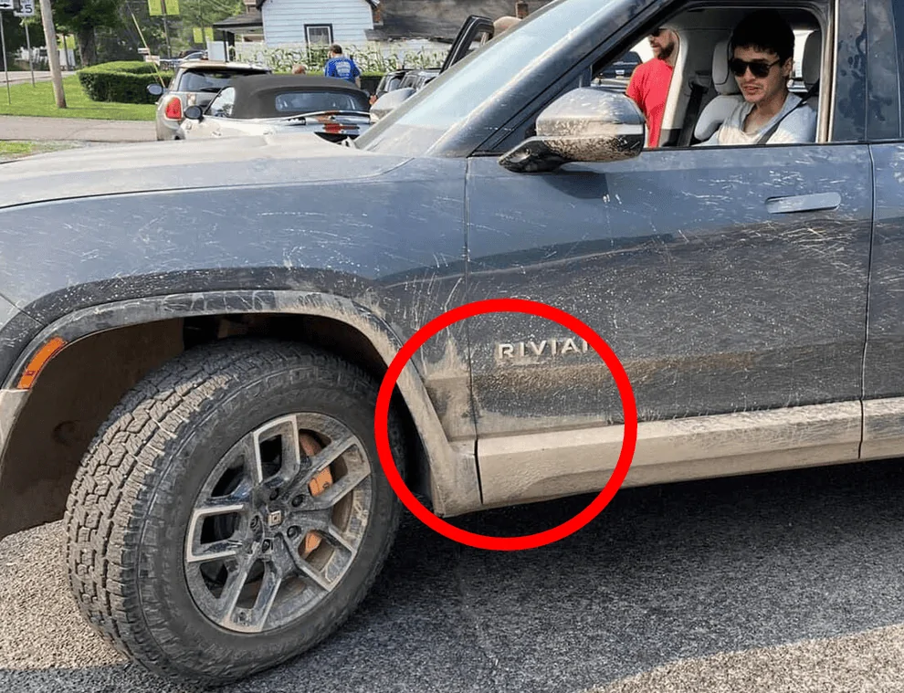 Rivian R1T R1S Real Rivian Photos & Videos Mud2