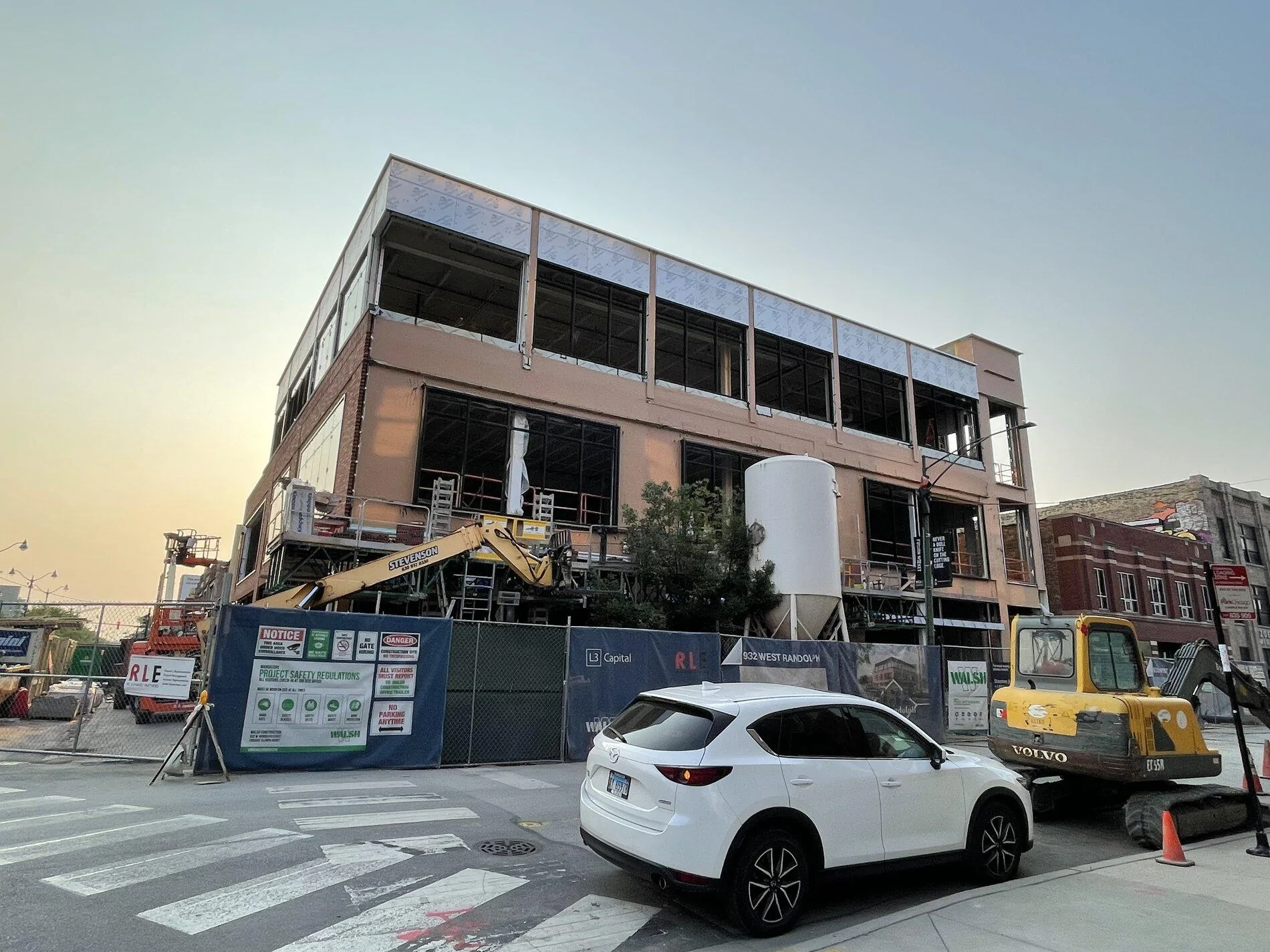 Rivian R1T R1S Chicago Rivian Sales Location Under Construction IMG-7755