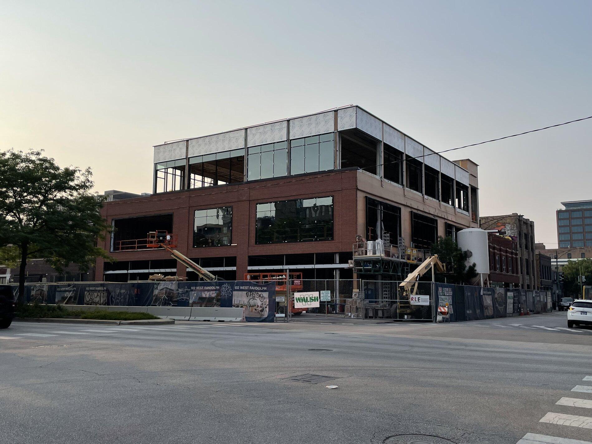 Rivian R1T R1S Chicago Rivian Sales Location Under Construction IMG-7754