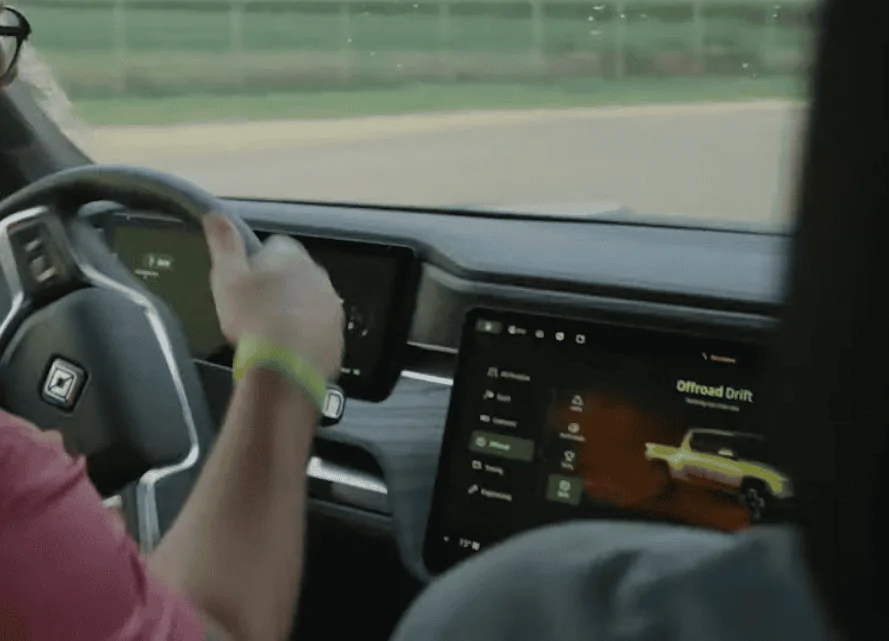Rivian R1T R1S Official Video: How Does it Feel to Drive a Rivian (Featuring Preorder Holders) 1628218471132