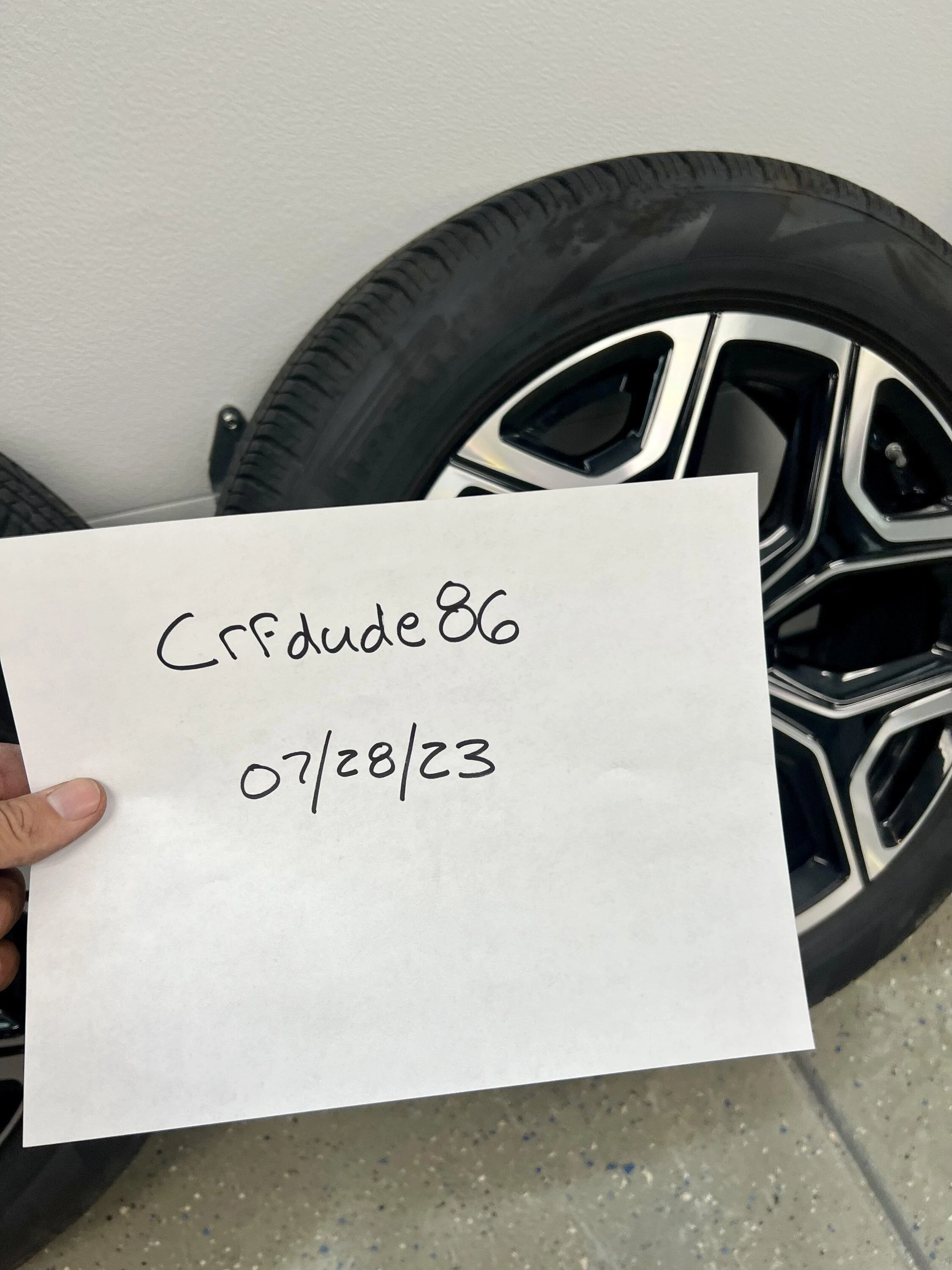 Rivian R1T R1S 2022 Rivian R1T. Adventure. 69K F425D123-70A0-4735-85E9-649DAD4D6266