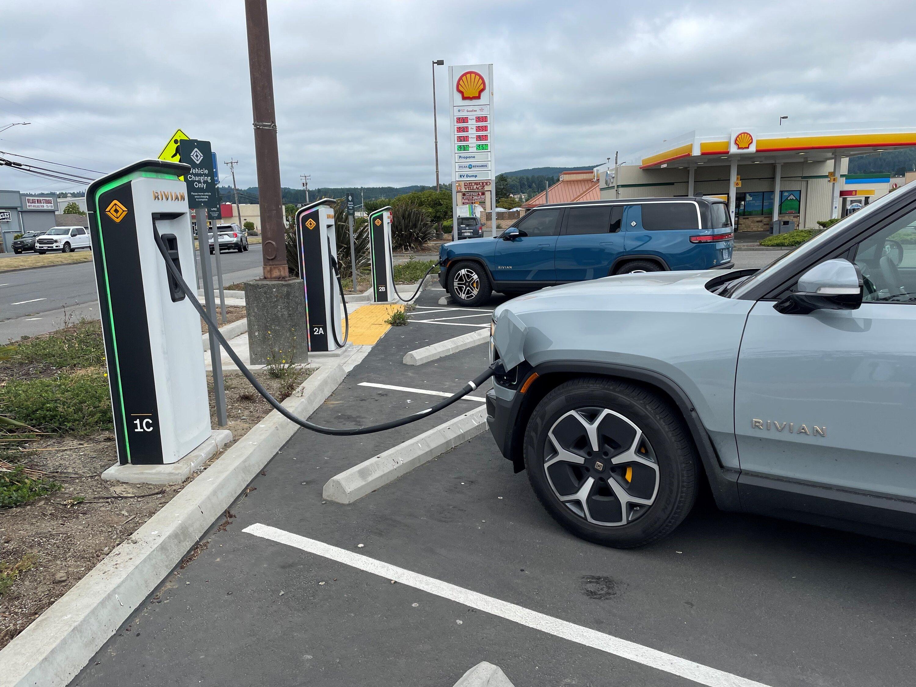 Rivian R1T R1S Road trip up NorCal coast to Redwood National Parks fortuna