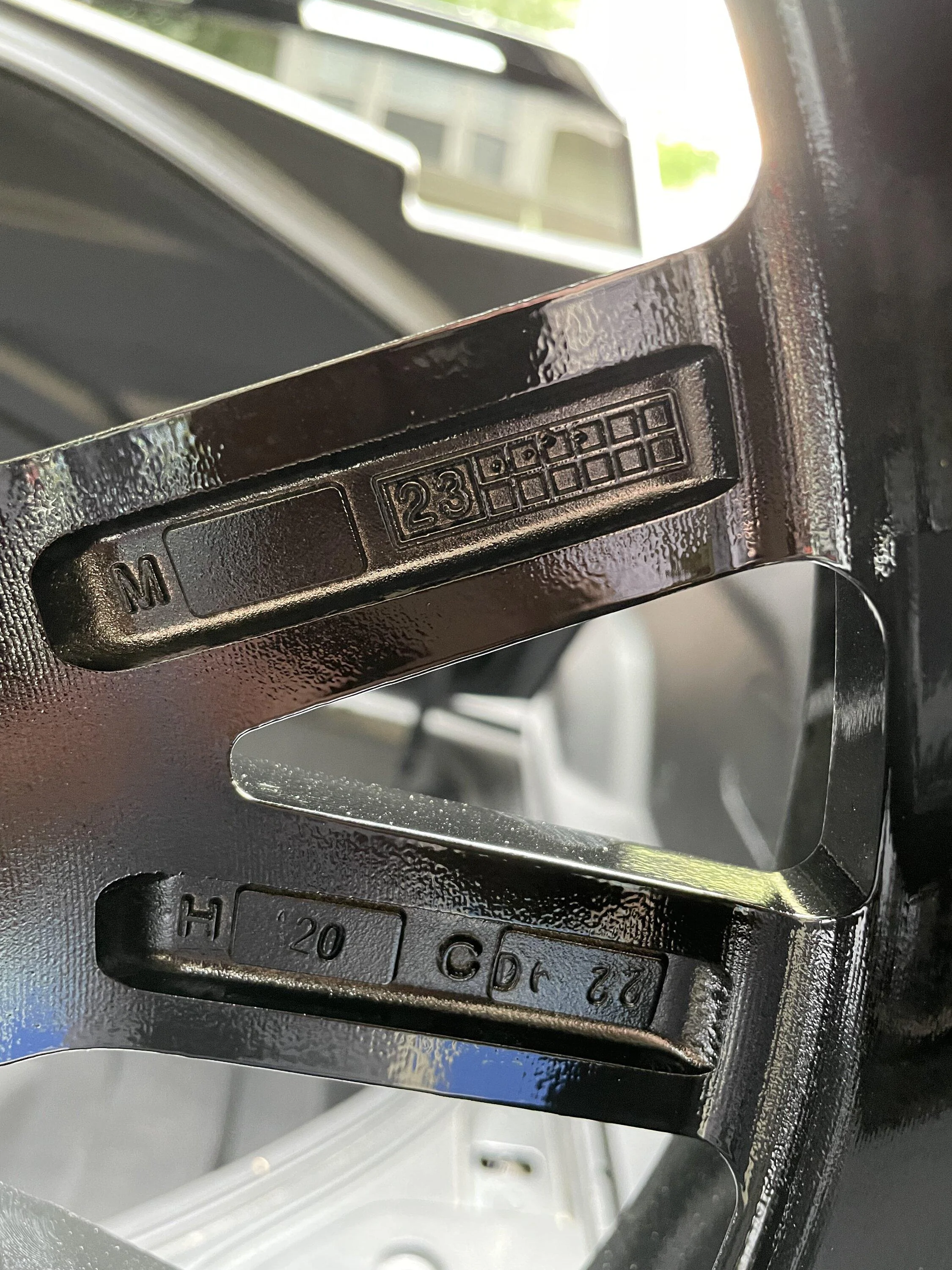 Rivian R1T R1S R1T 20" AT Wheel Weight, Specs, Offset, Bolt Pattern, Construction IMG_5911