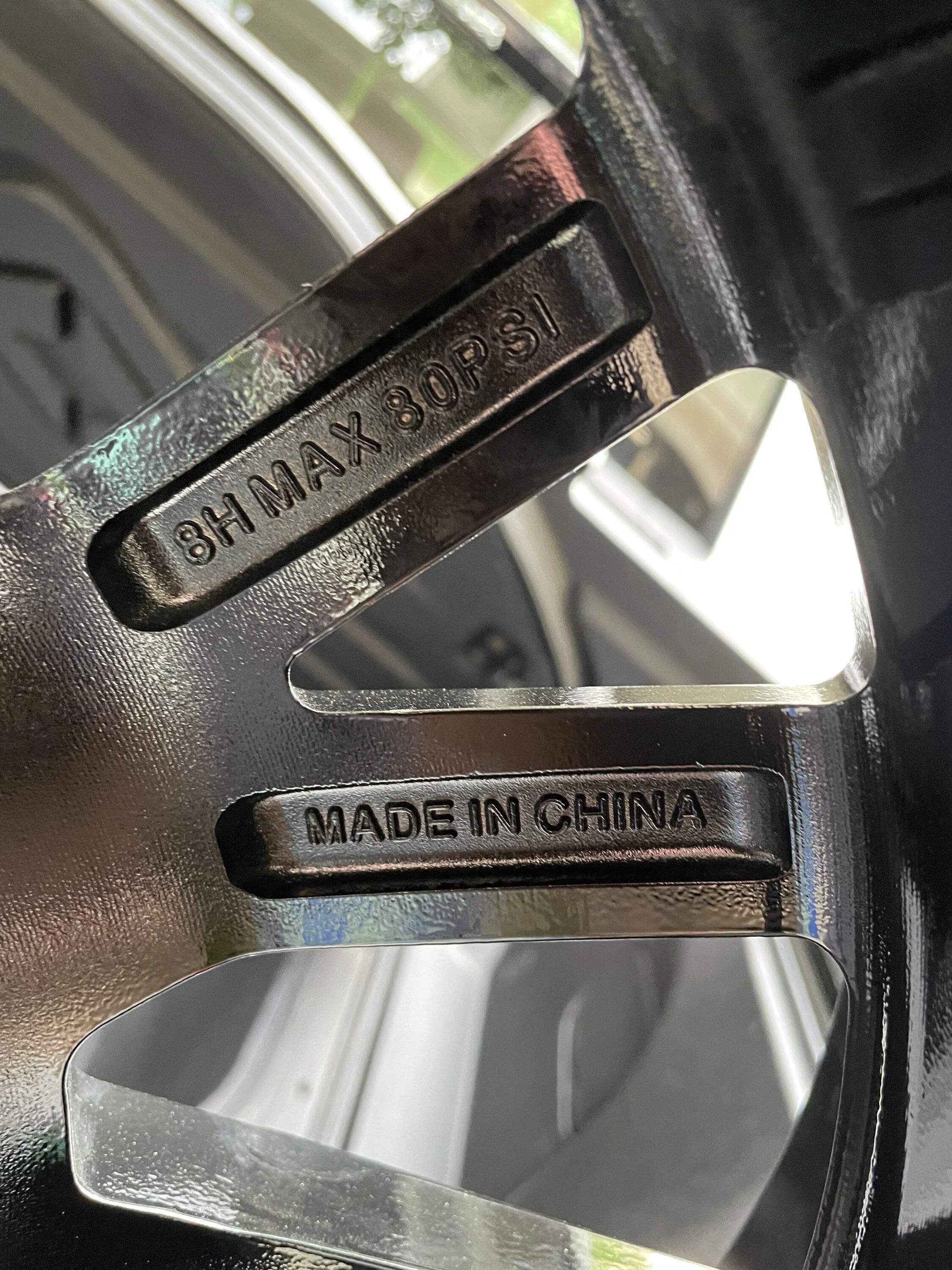 Rivian R1T R1S R1T 20" AT Wheel Weight, Specs, Offset, Bolt Pattern, Construction IMG_5910