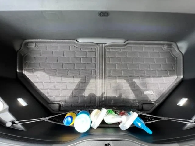 Rivian R1T R1S KAGU Series R1S Custom Fit 3D MAXpider floor mats / frunk mat -- review IMG_7958