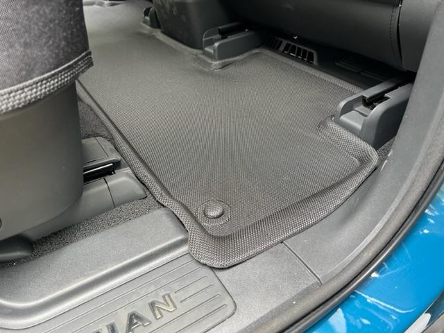 Rivian R1T R1S KAGU Series R1S Custom Fit 3D MAXpider floor mats / frunk mat -- review IMG_7970