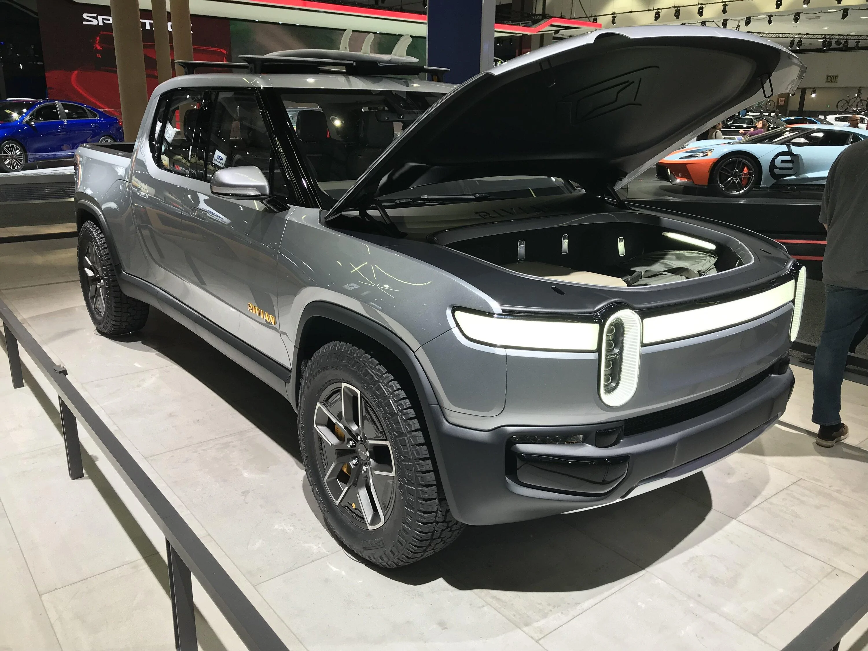 Rivian R1T R1S That folding tailgate though ;-) IMG_2194