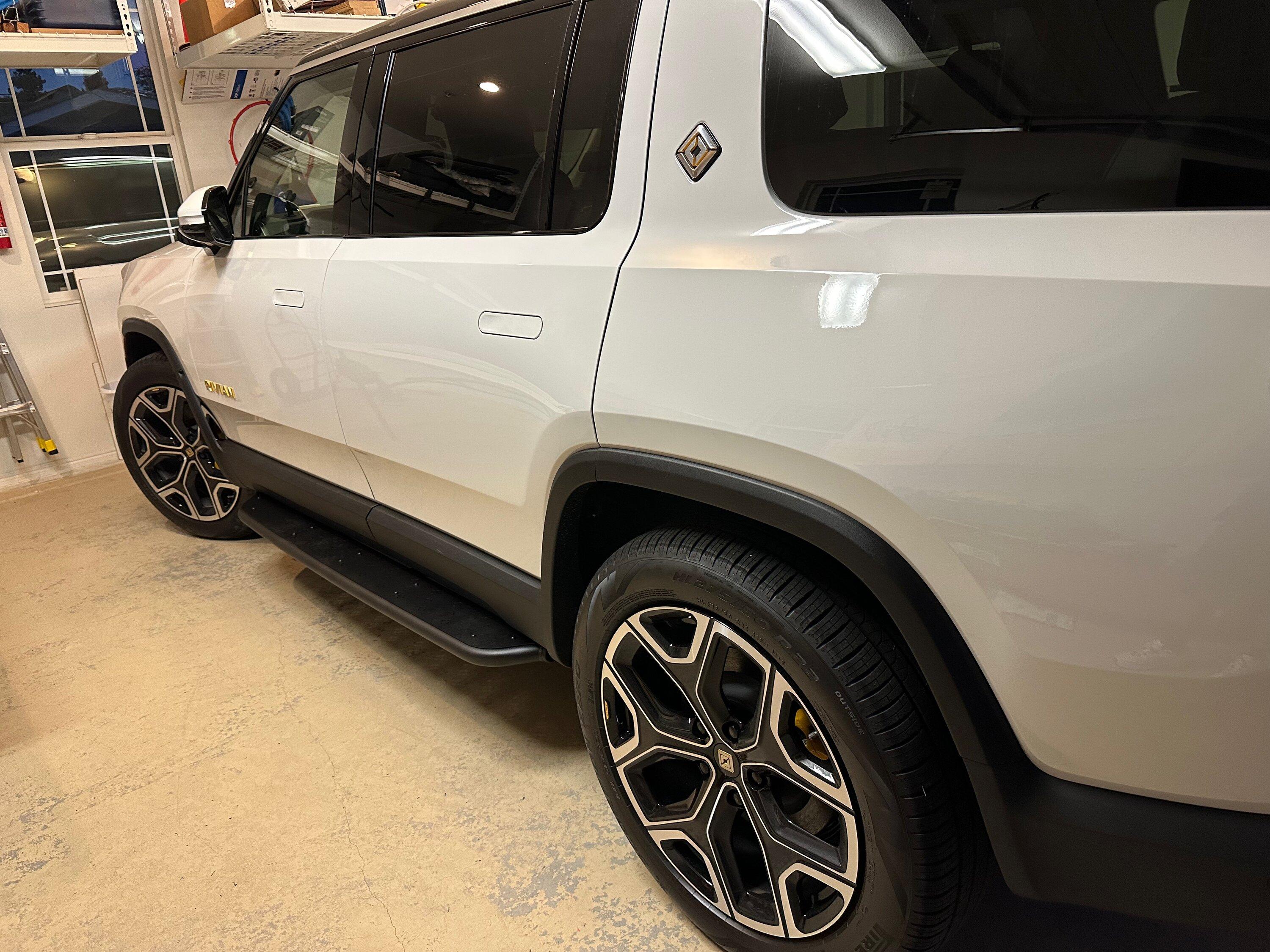 Rivian R1T R1S R1S running boards news ? IMG_0727