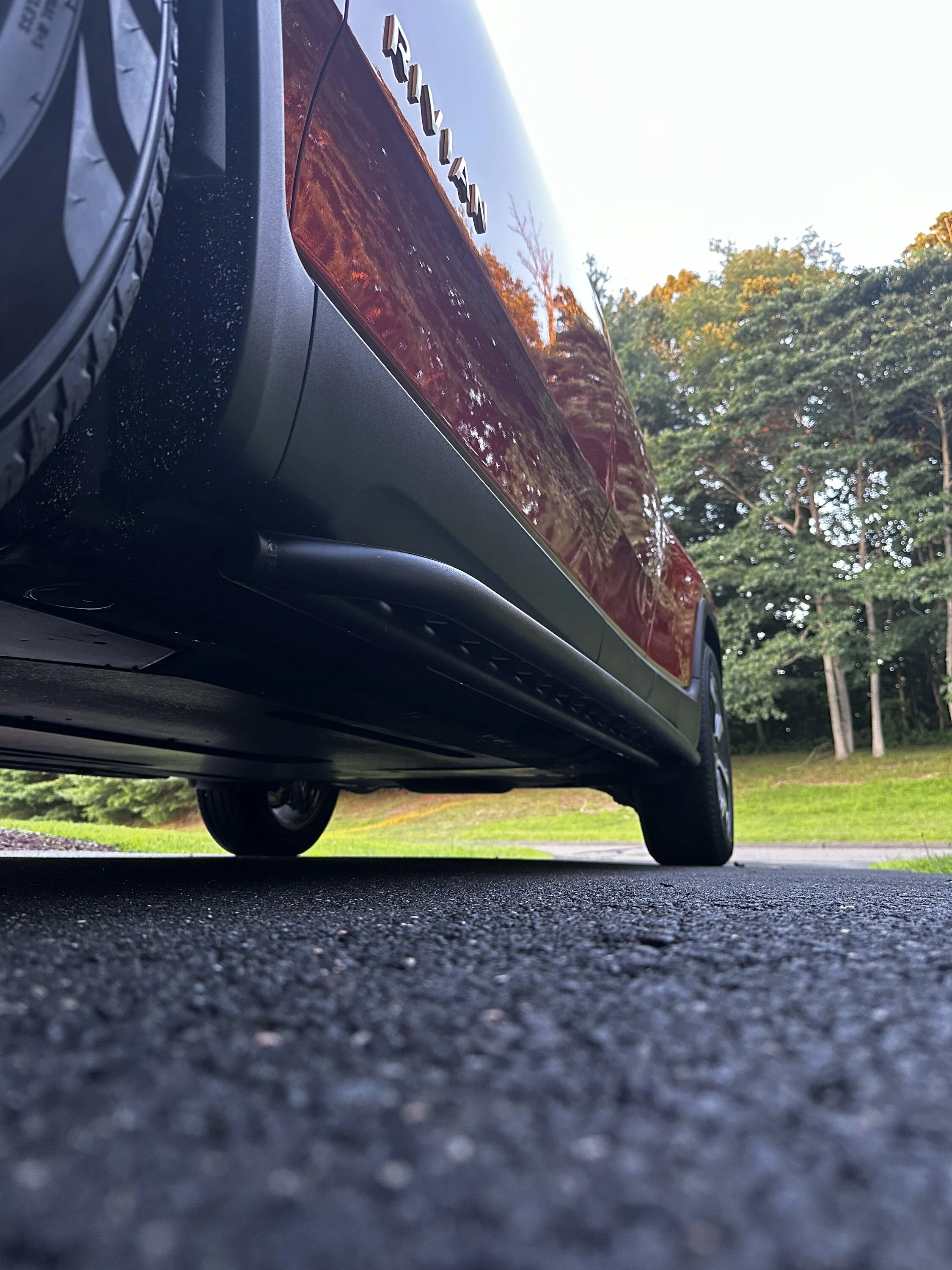 Rivian R1T R1S Introducing RMaxx Running Boards & Rock Sliders for Rivian R1T / R1S from Team 1EV IMG_2138