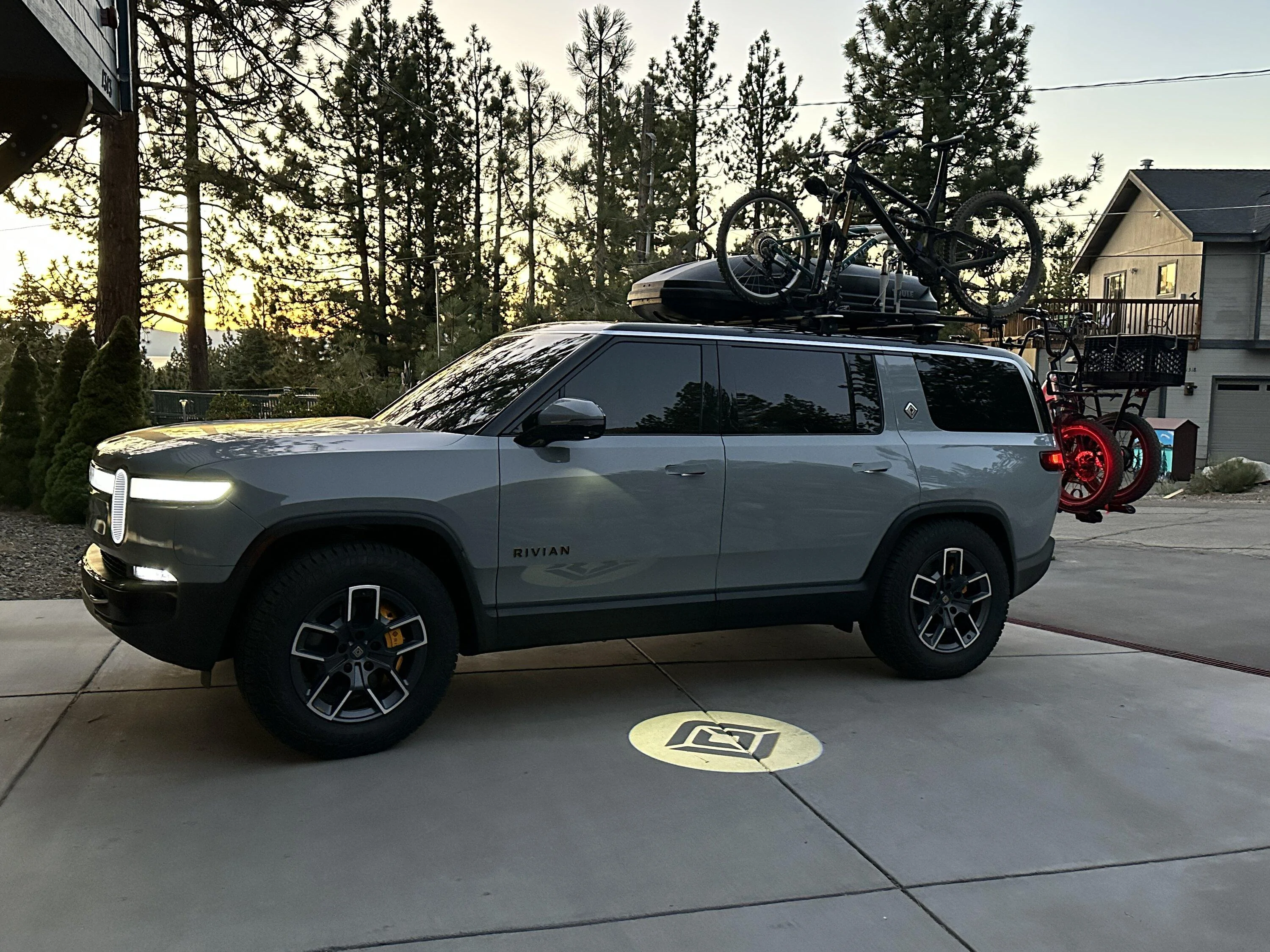 Rivian R1T R1S Thule Force XT XXL Rooftop Cargo Box installed on R1S IMG_4309