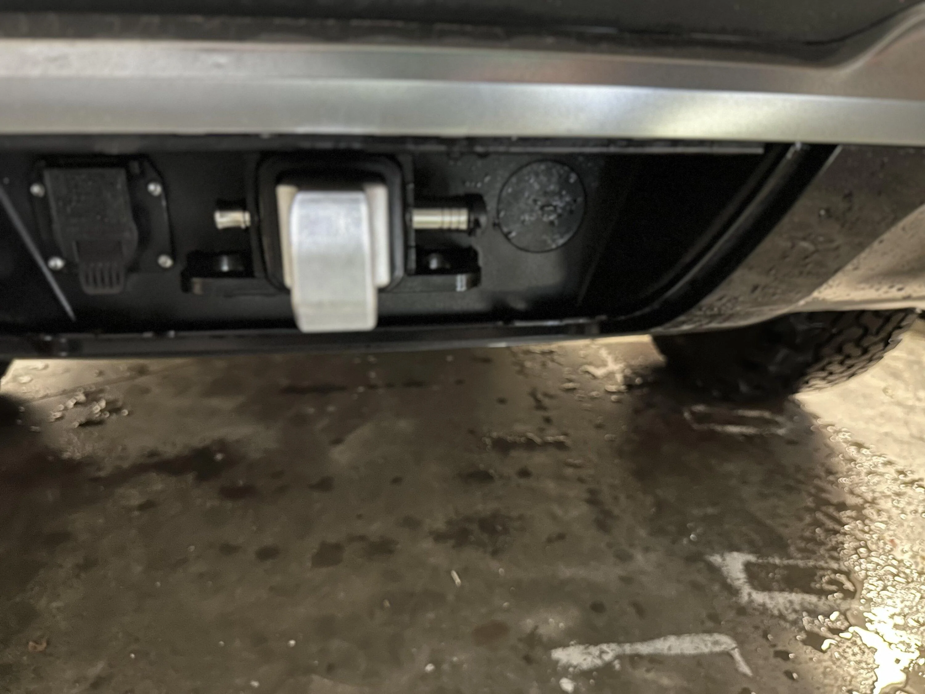 Rivian R1T R1S Hitch Pin Recommendation? IMG_5846