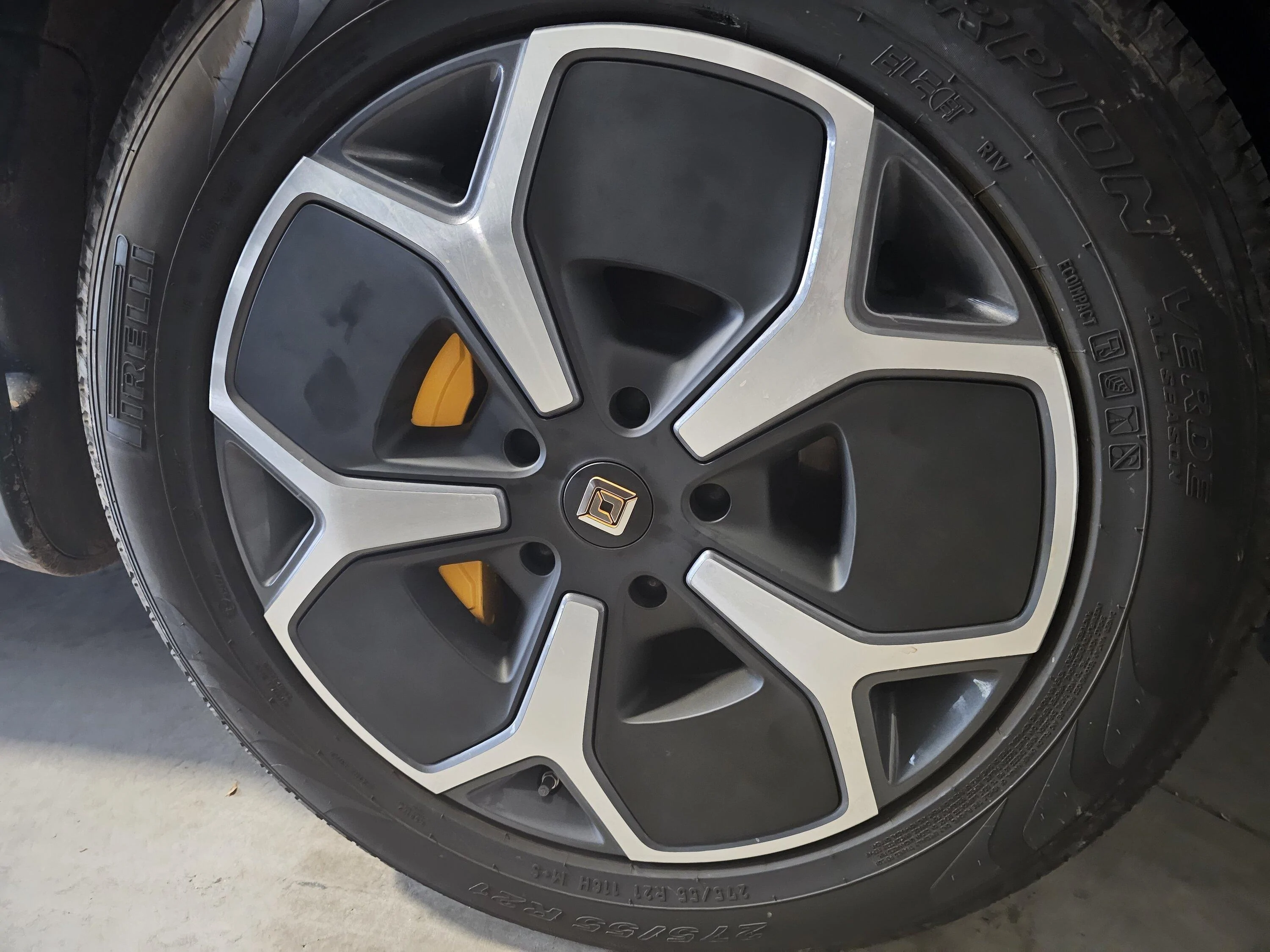 Rivian R1T R1S 21s full kit (5 tires) or for spares! 20230801_154536