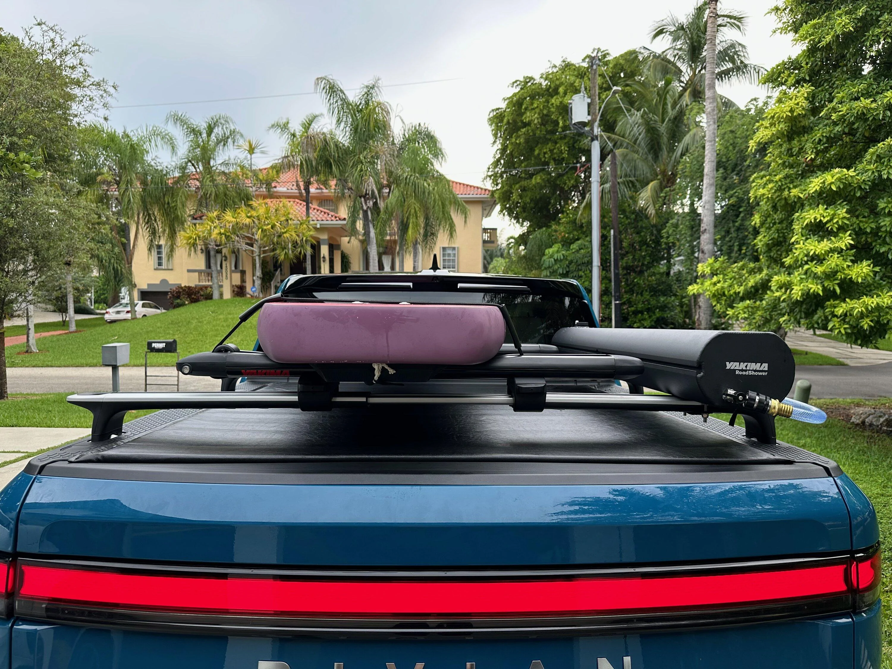Rivian R1T R1S I added some beach accessories to my Wingmobile... IMG_2126