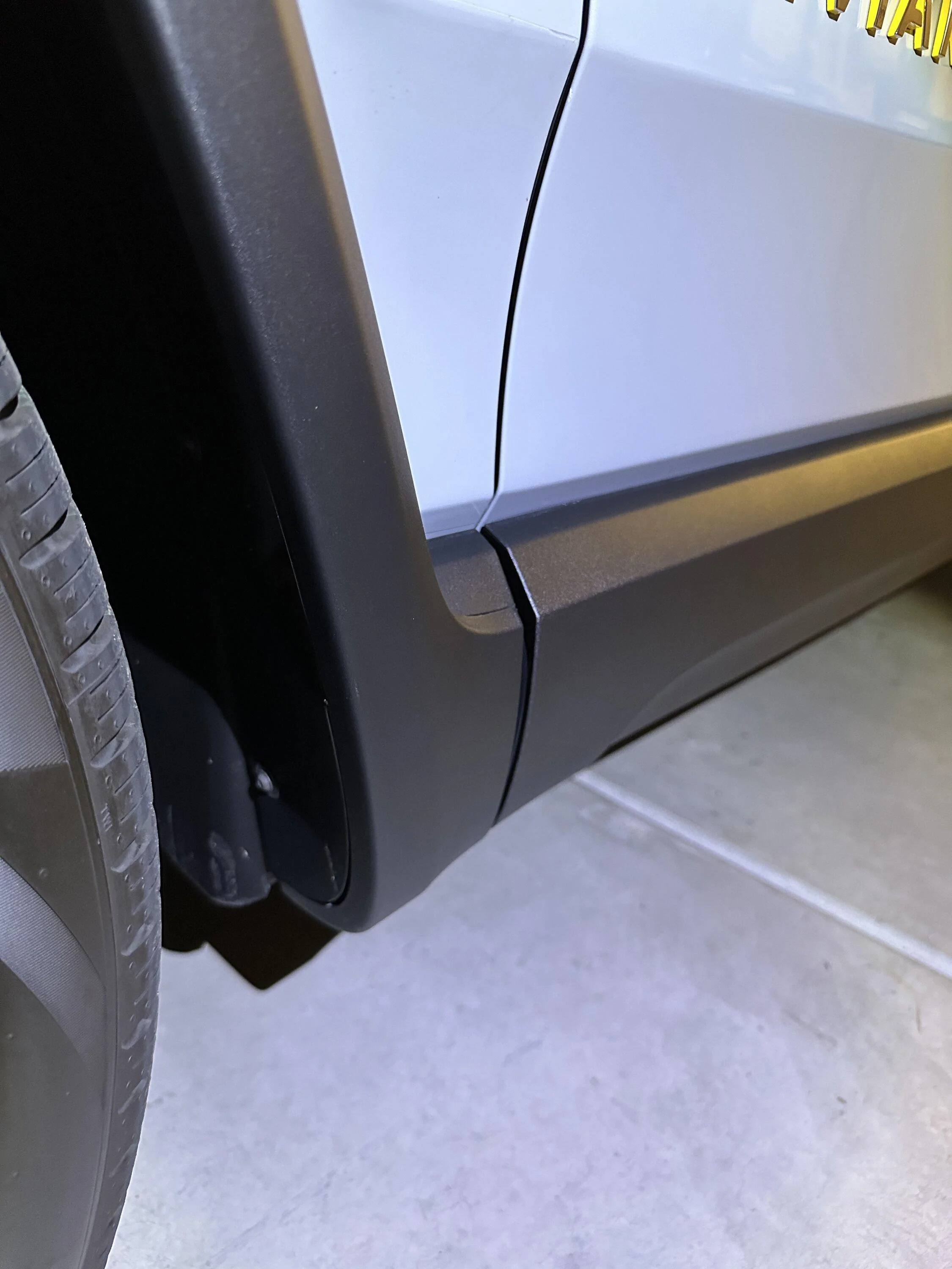 Rivian R1T R1S Took delivery at Costa Mesa SC [R1S 149##] IMG_6924