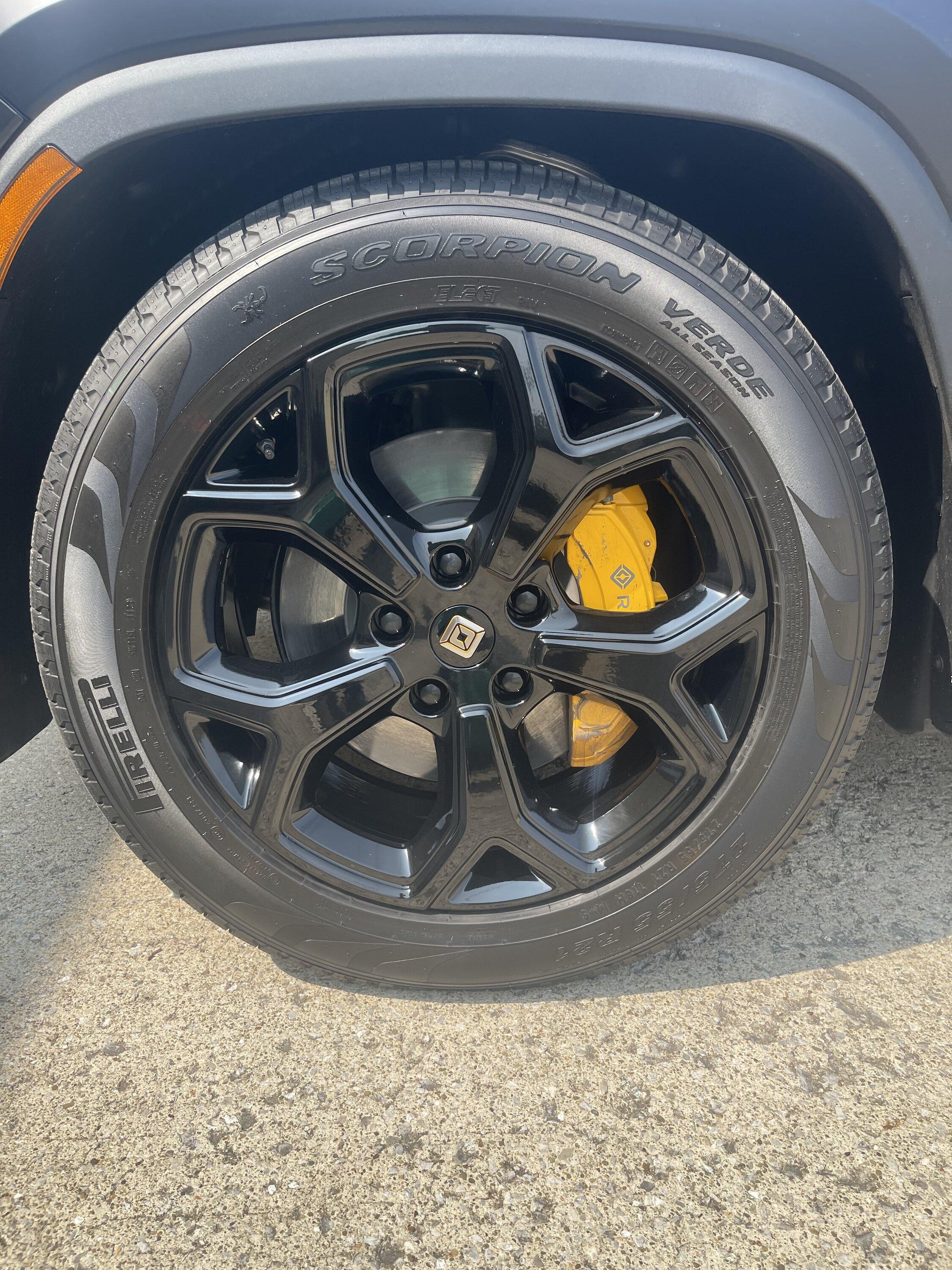 Rivian R1T R1S Blacked Out Stealth Wrapped Entire R1S IMG_3526