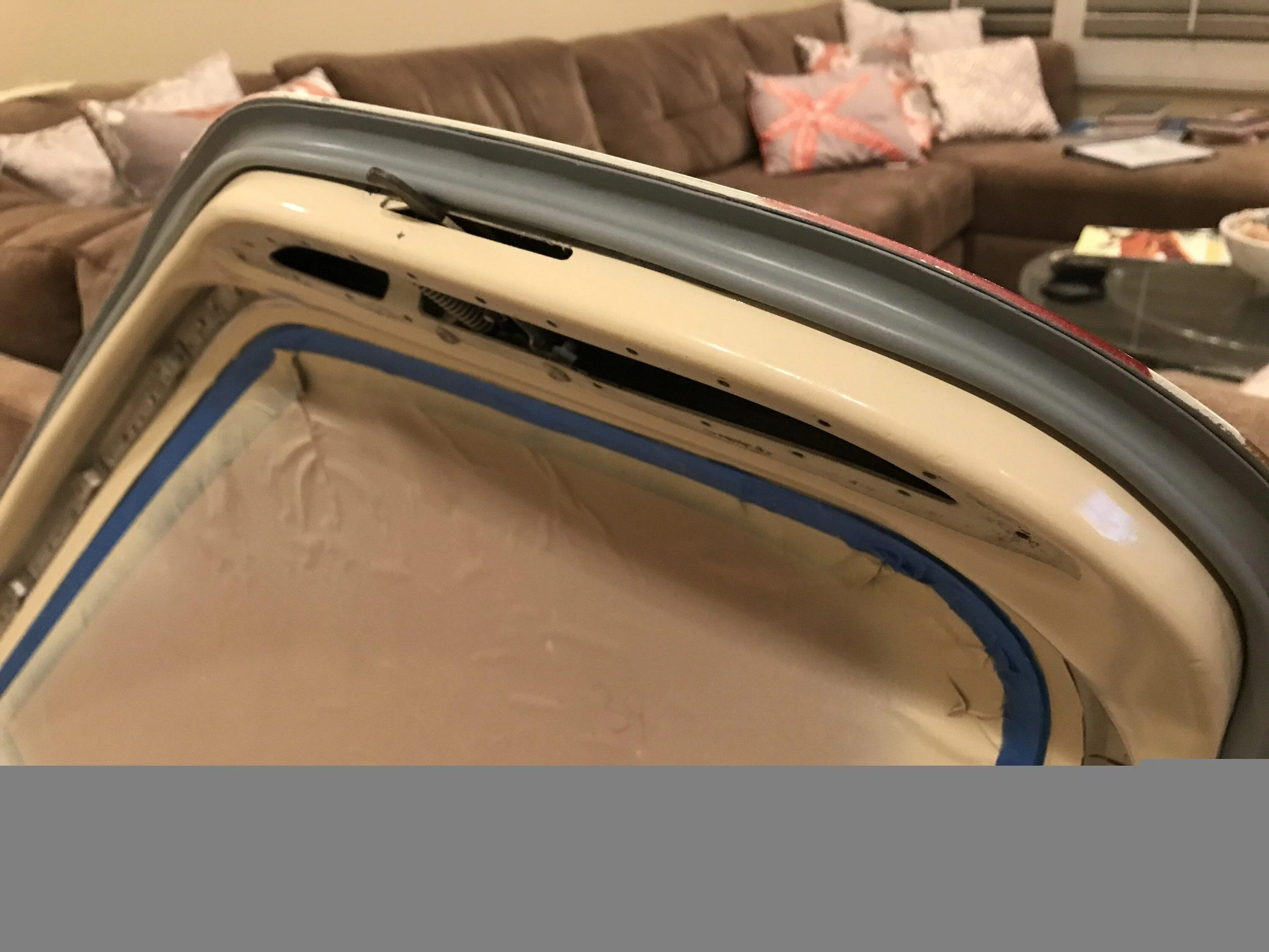 Rivian R1T R1S Wind noise solved at last -- using tube rubber seal IMG_3360