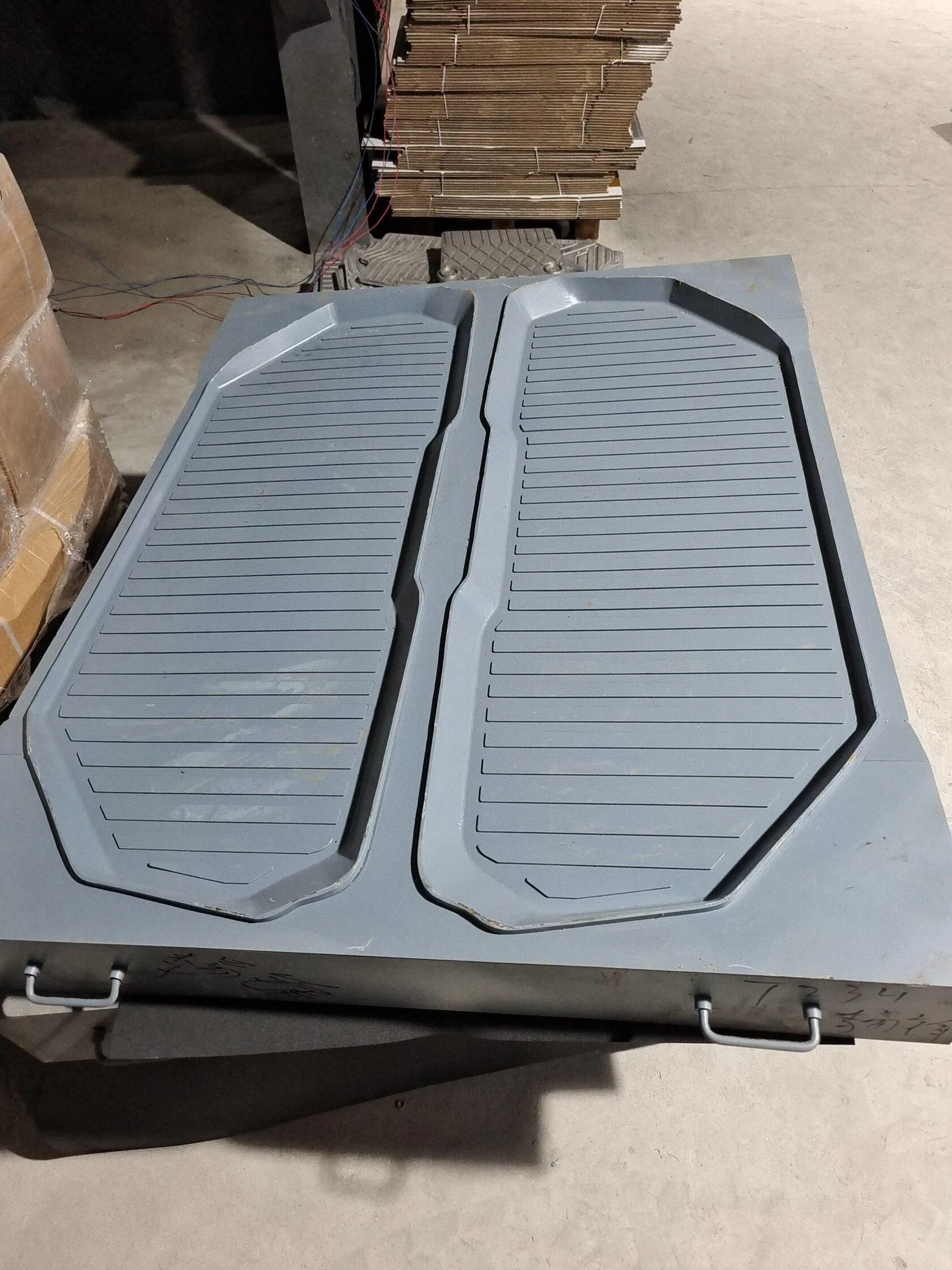 Rivian R1T R1S LinerX Floormats (All Three Rows) & Cargomat Liners (R1S/R1T) 37D248EC-0B35-4F4B-8BDD-32D3B9D0542C
