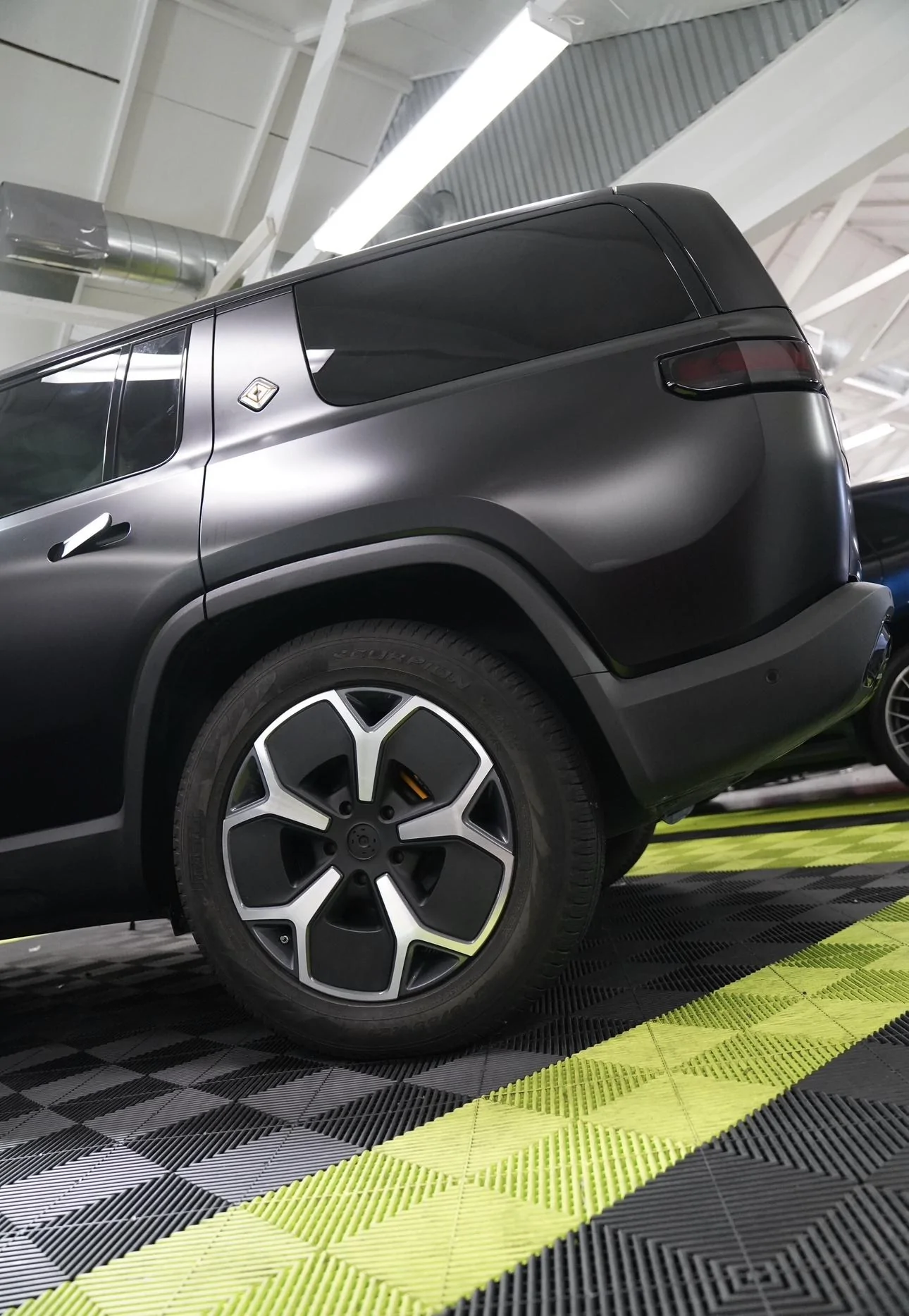 Rivian R1T R1S Midnight R1S Full Matte PPF, Chrome Delete, Light Smoke IMG_D1C79DB4BDB6-1