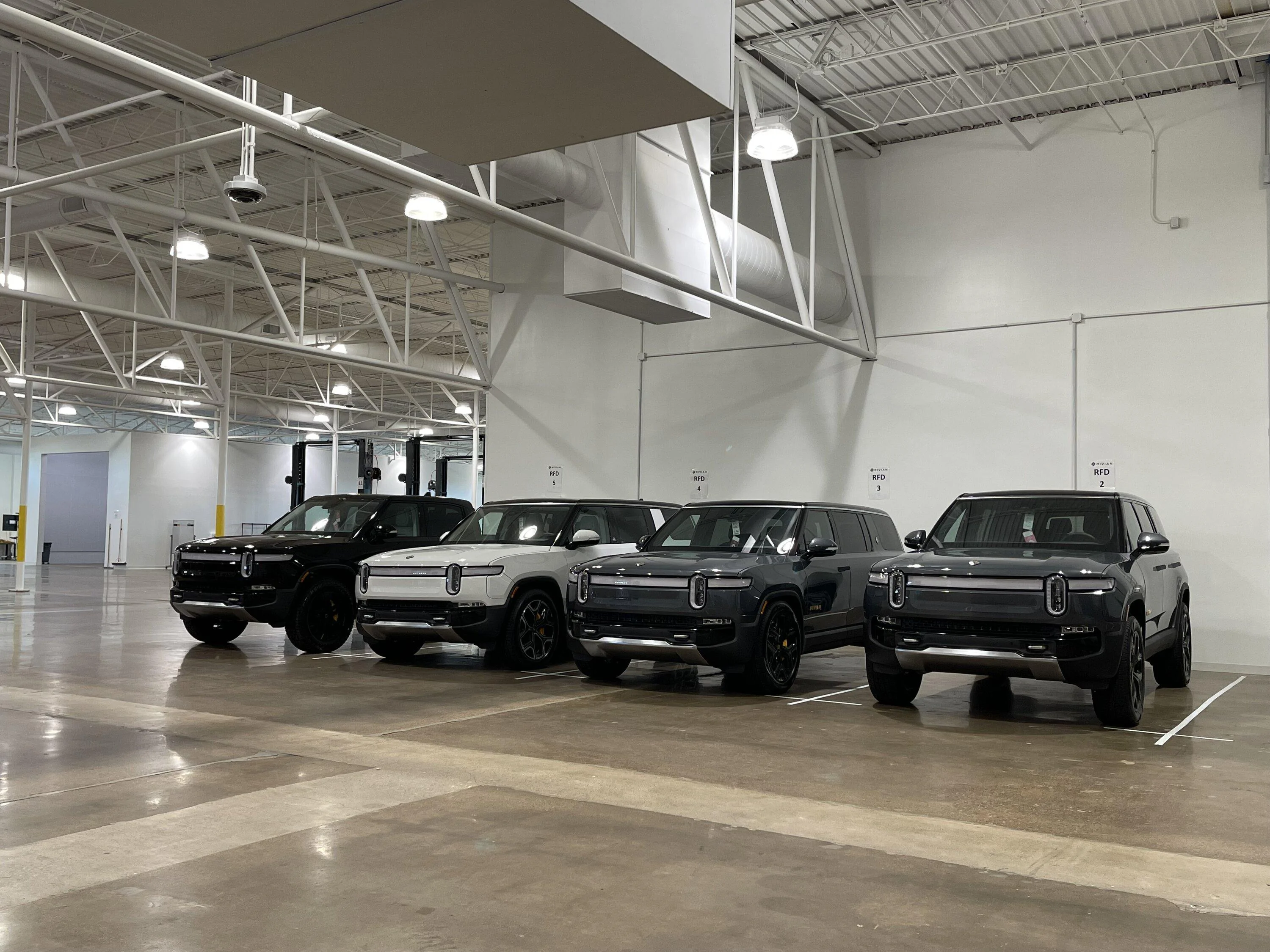 Rivian R1T R1S latest VIN for R1S IMG_2796