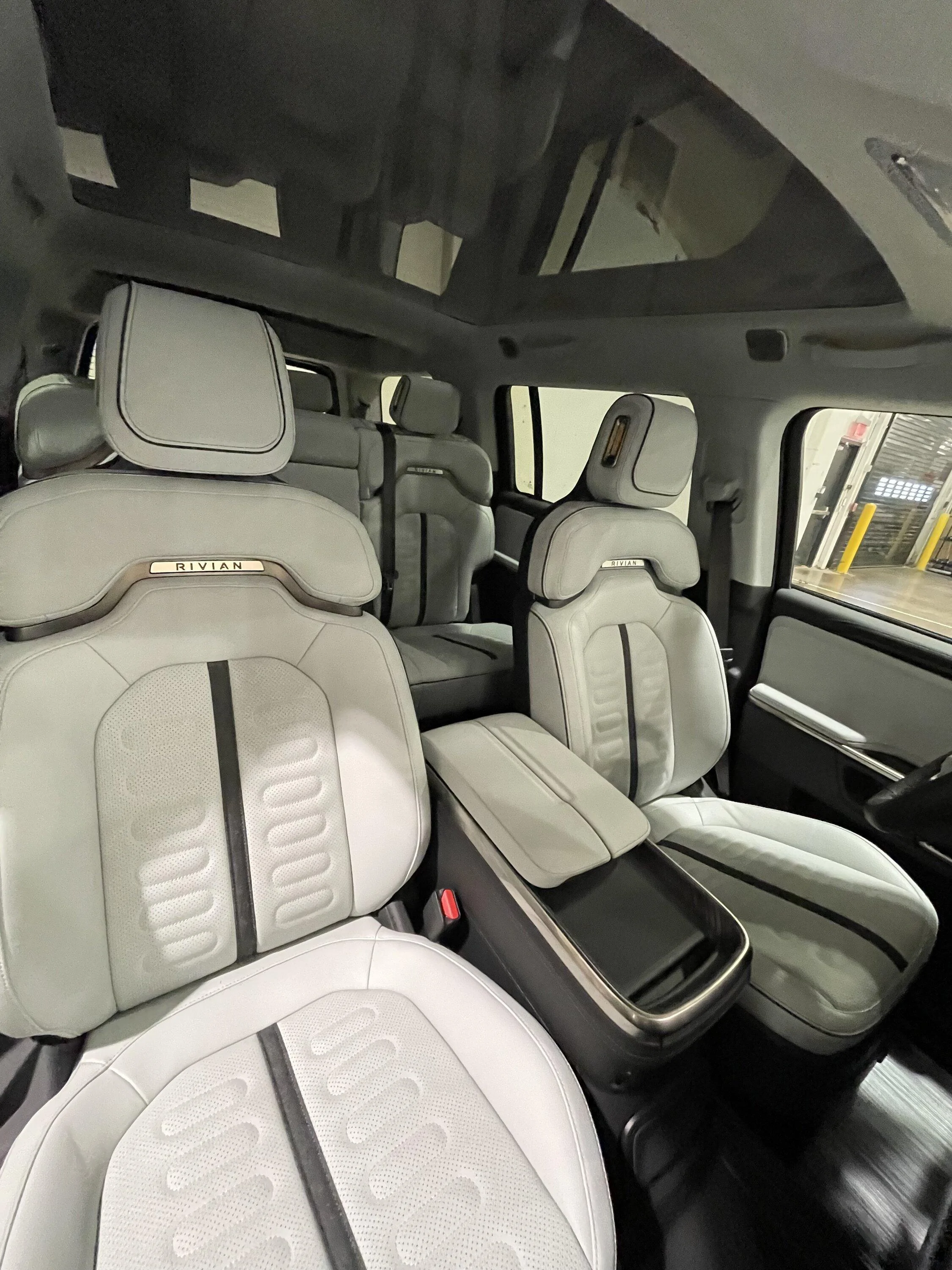 Rivian R1T R1S latest VIN for R1S IMG_2798