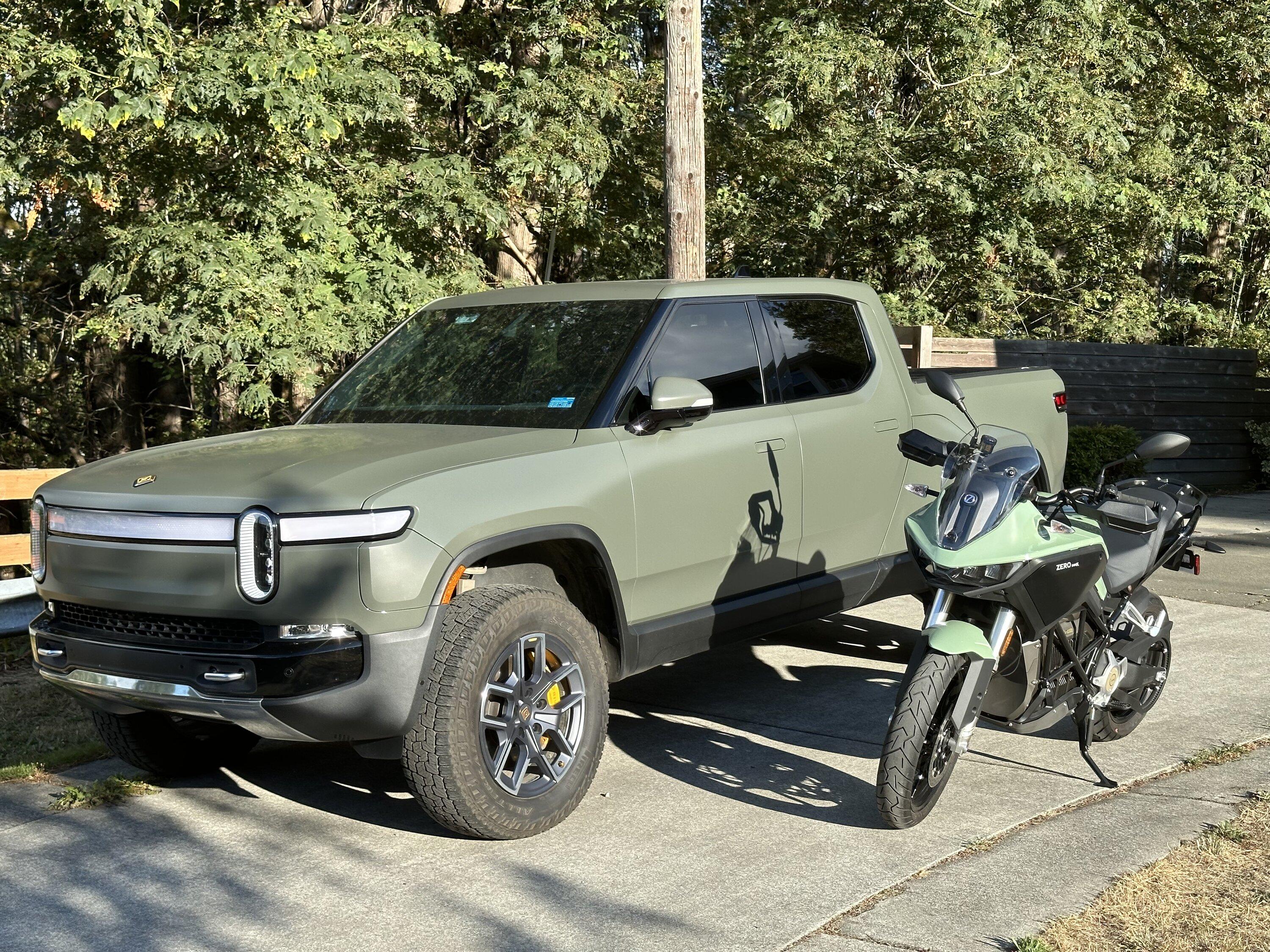Rivian R1T R1S UBCO AWD Bike IMG_2044