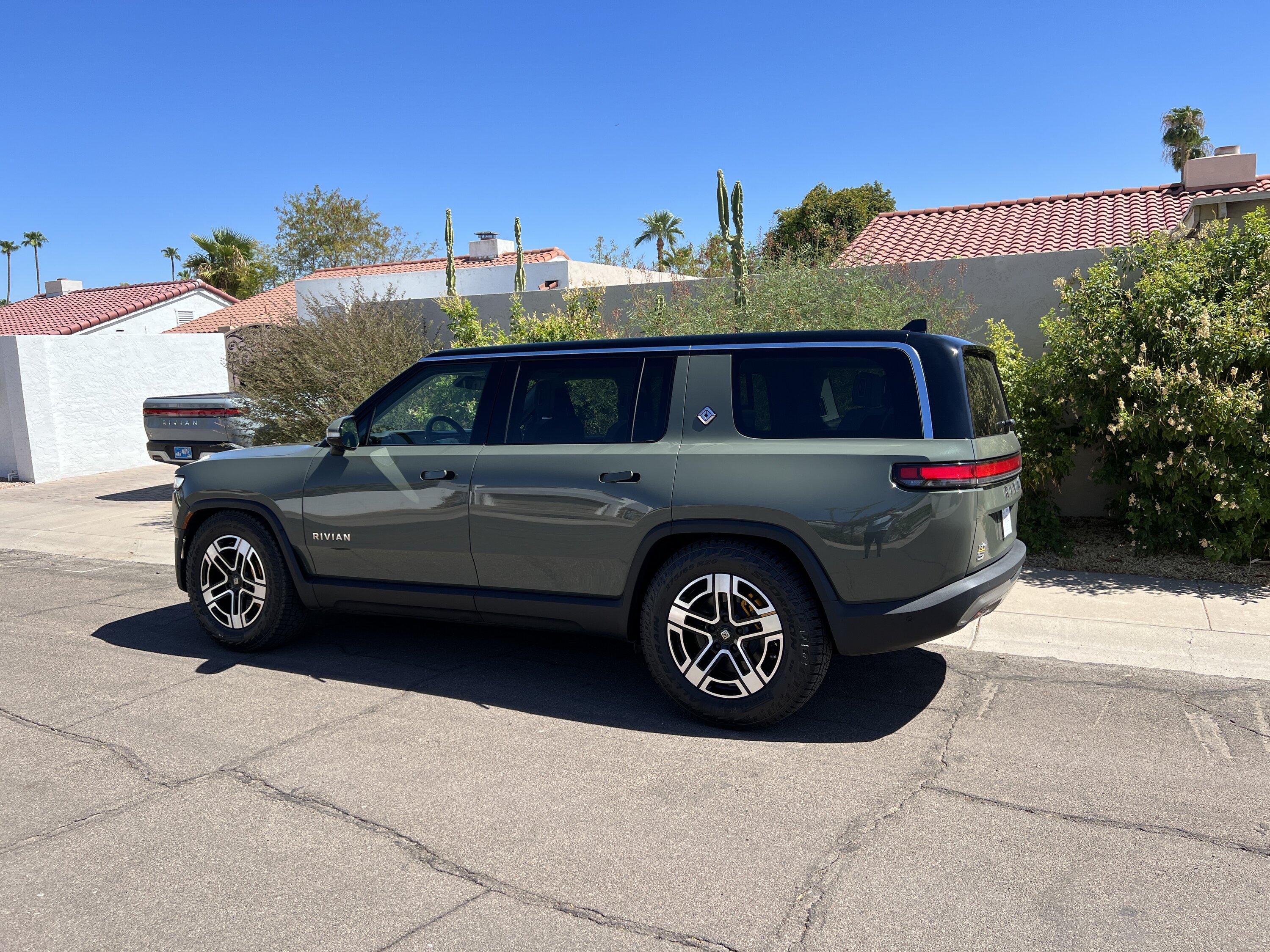 Rivian R1T R1S latest VIN for R1S IMG_1304.JPG