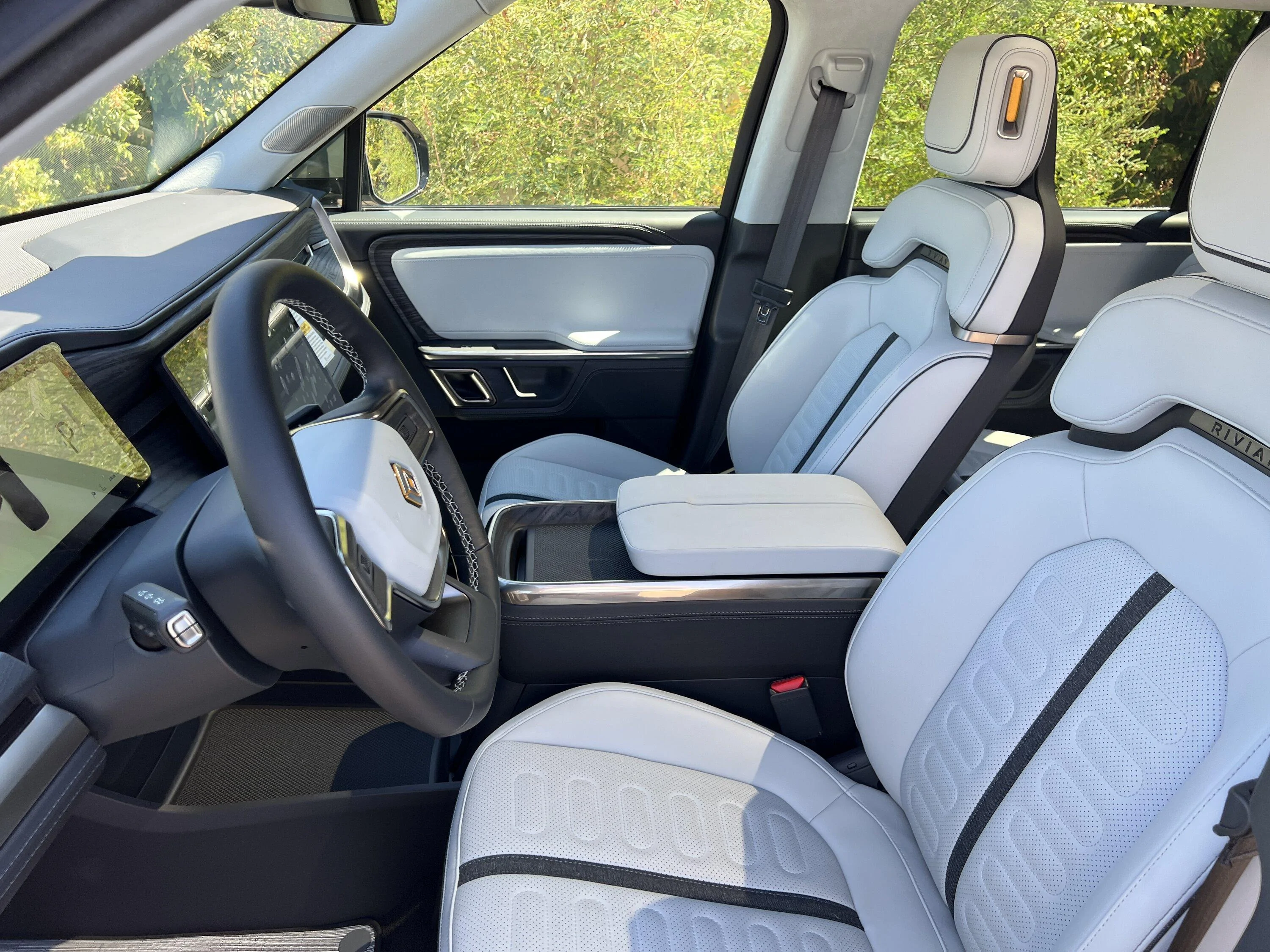 Rivian R1T R1S latest VIN for R1S IMG_1307