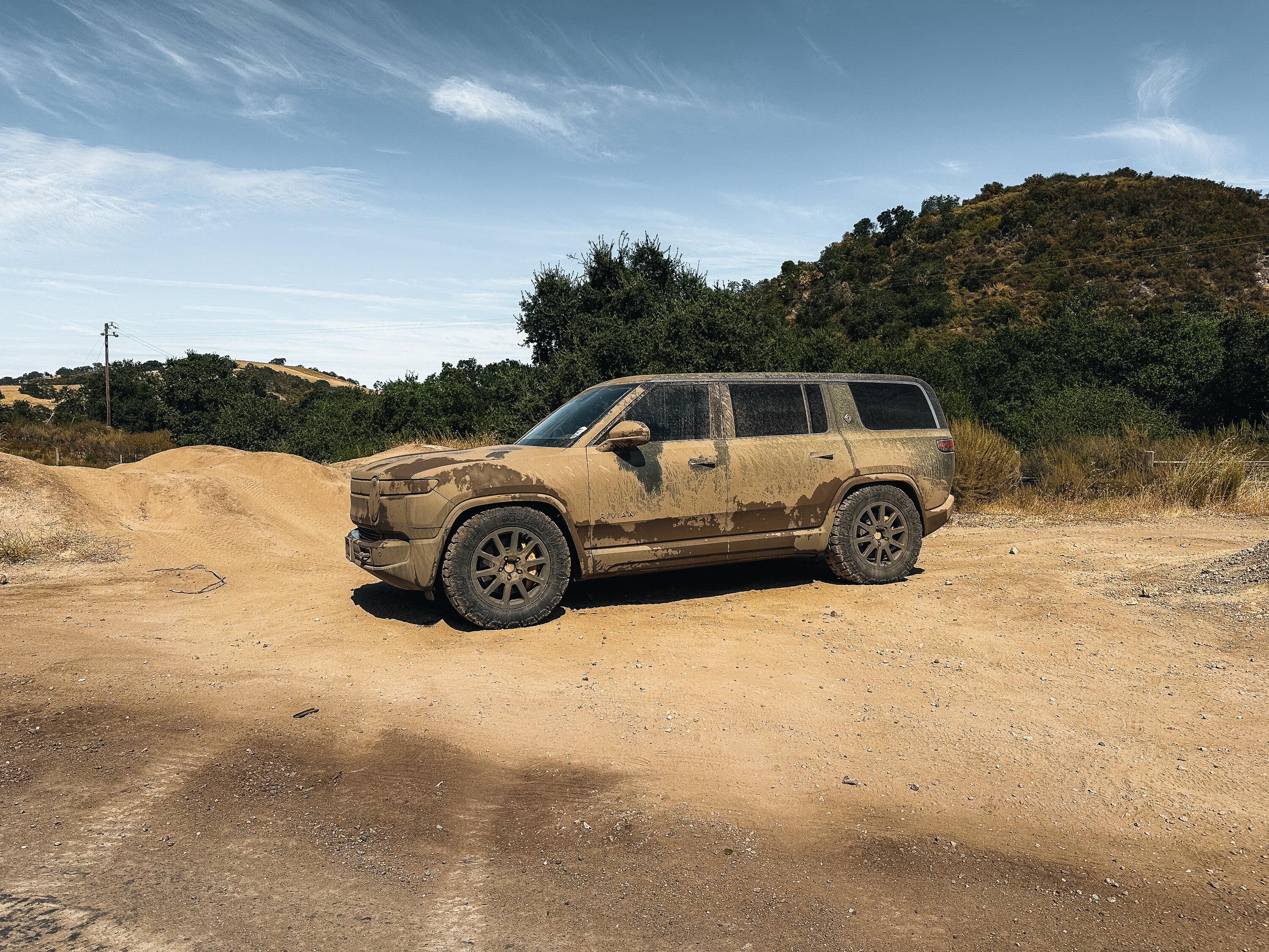 Rivian R1T R1S R1SKY Launch Green R1S Build Thread IMG_1449