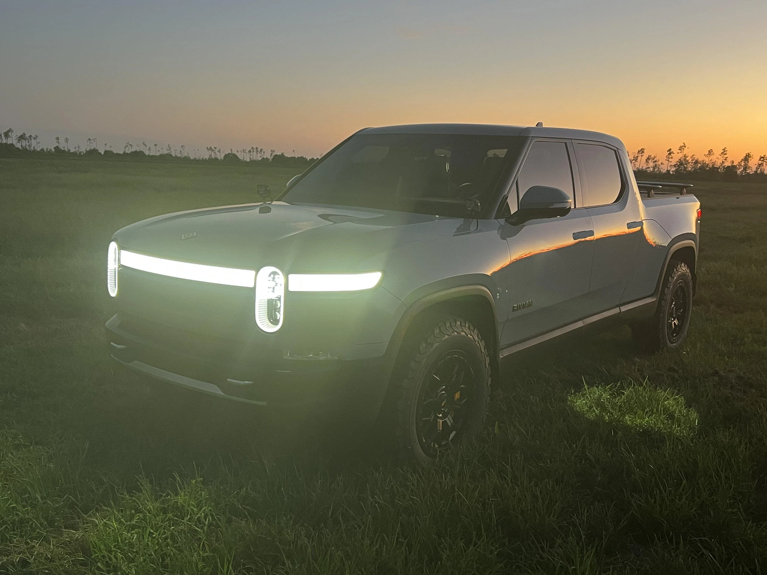 Rivian R1T R1S LIMESTONE R1T Photos img_1140-jpeg