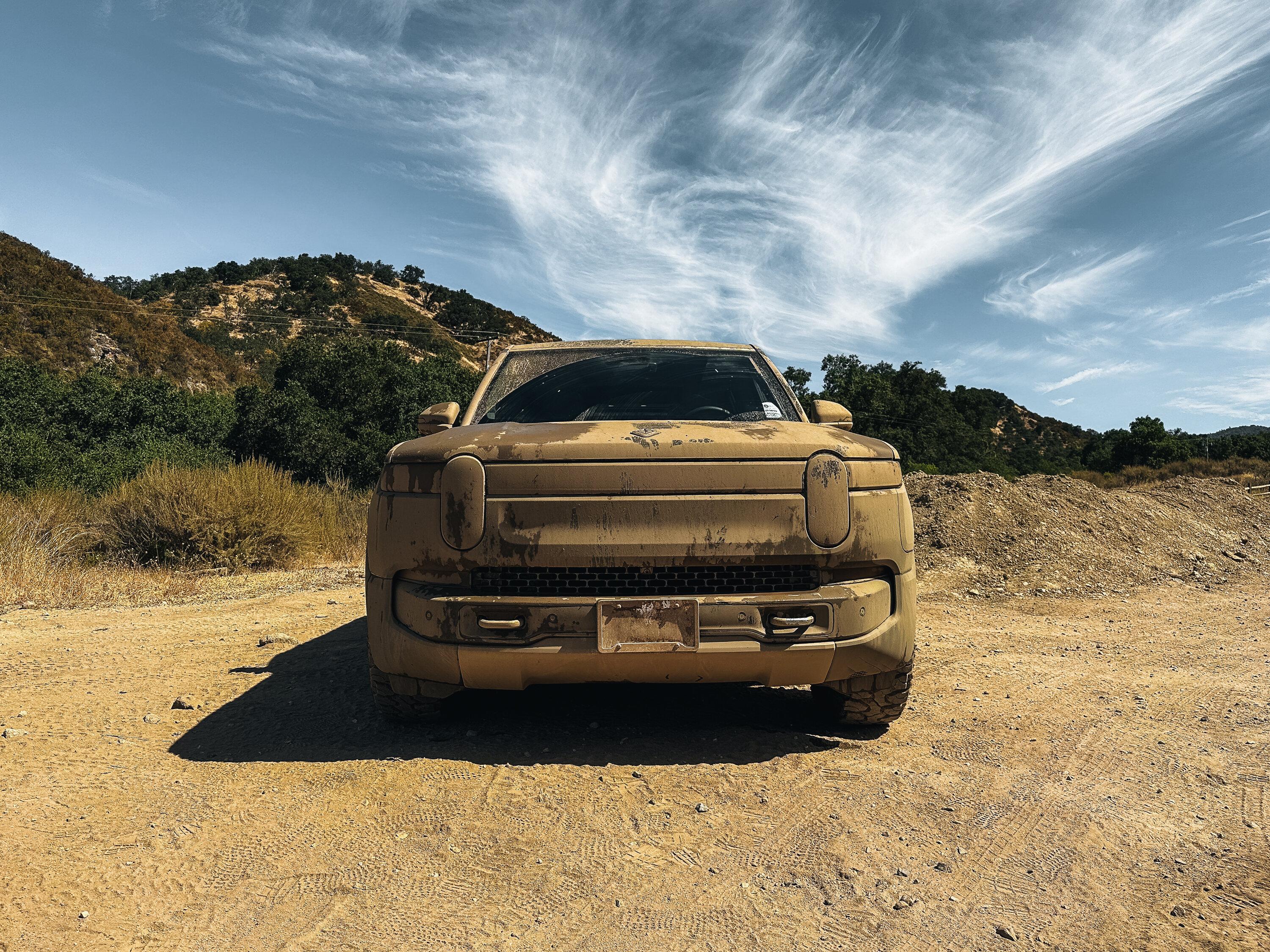 Rivian R1T R1S ? LAUNCH GREEN R1S  Photos img_1462-