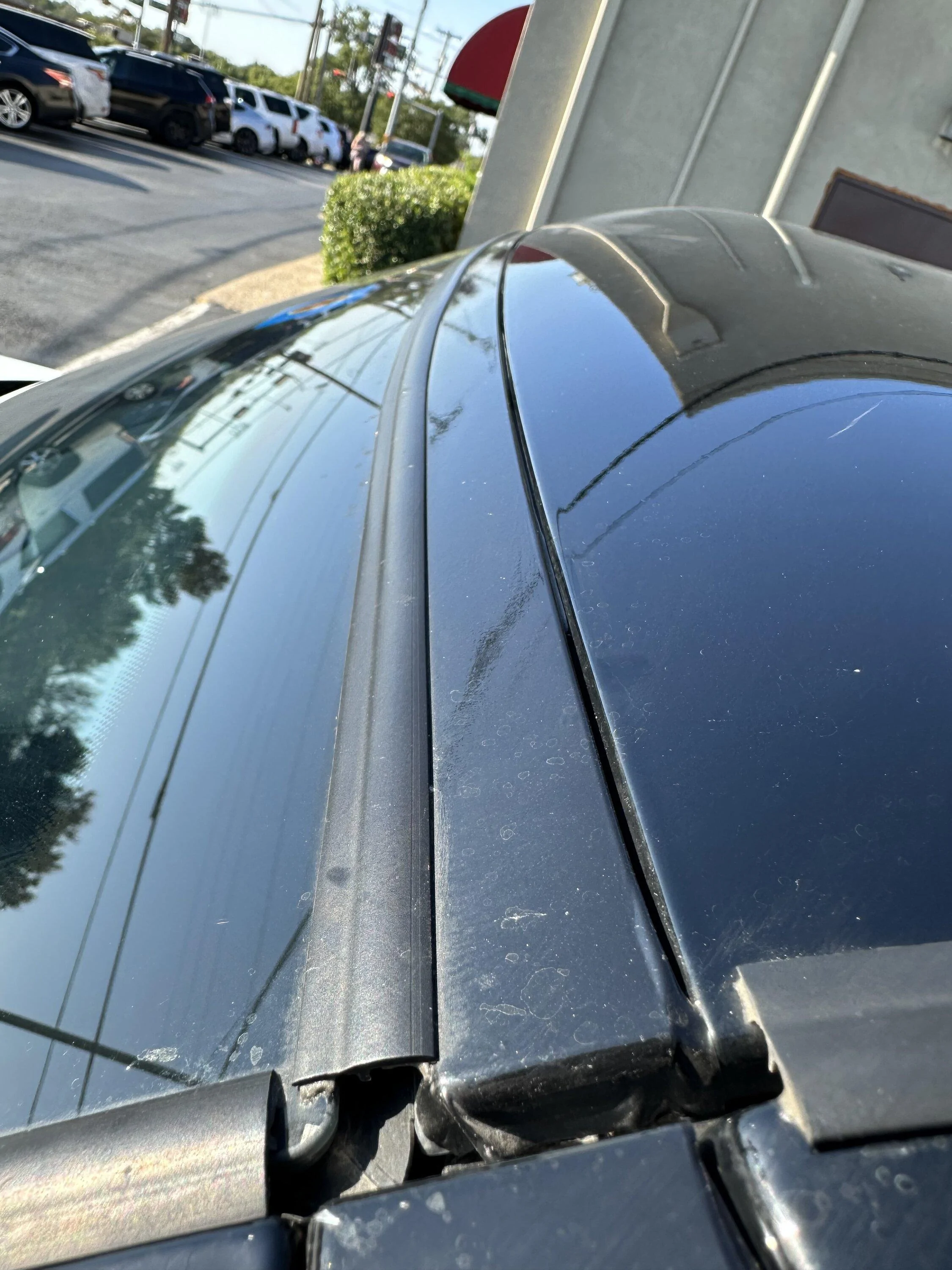 Rivian R1T R1S Wind noise solved at last -- using tube rubber seal IMG_2179