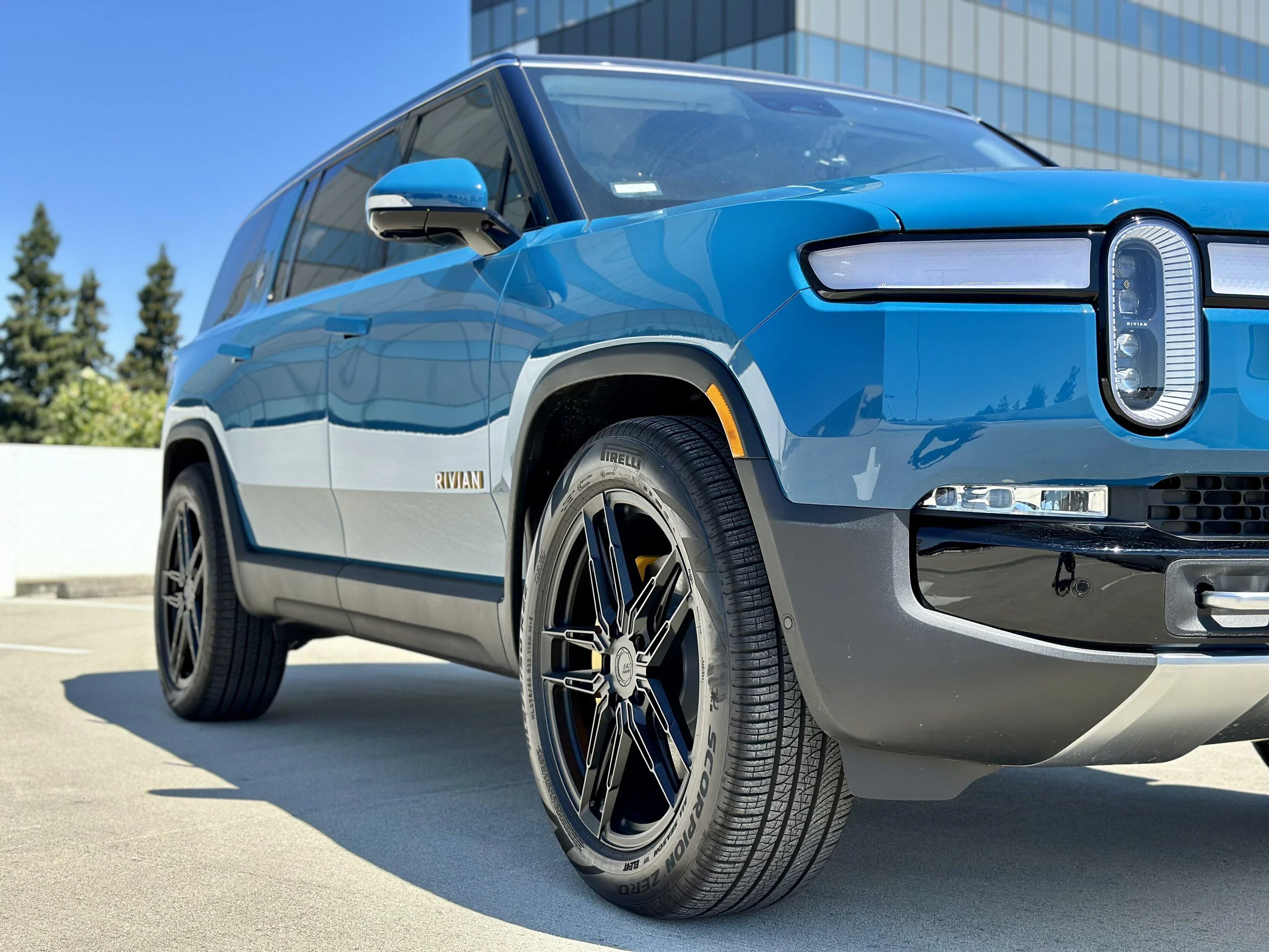 Rivian R1T R1S My 22" BC Forged wheels installed IMG_3430