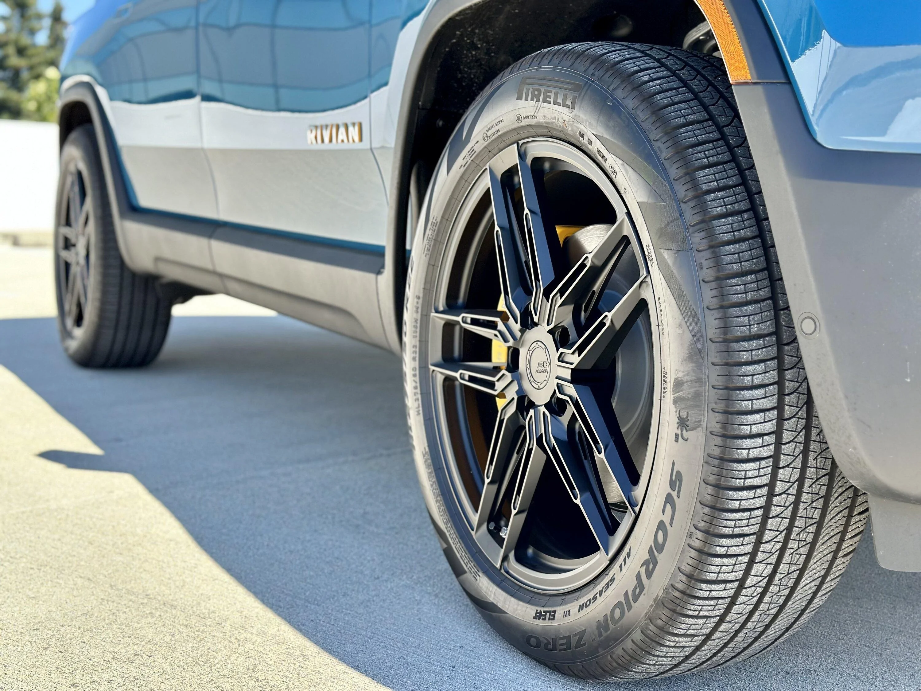 Rivian R1T R1S My 22" BC Forged wheels installed IMG_3410