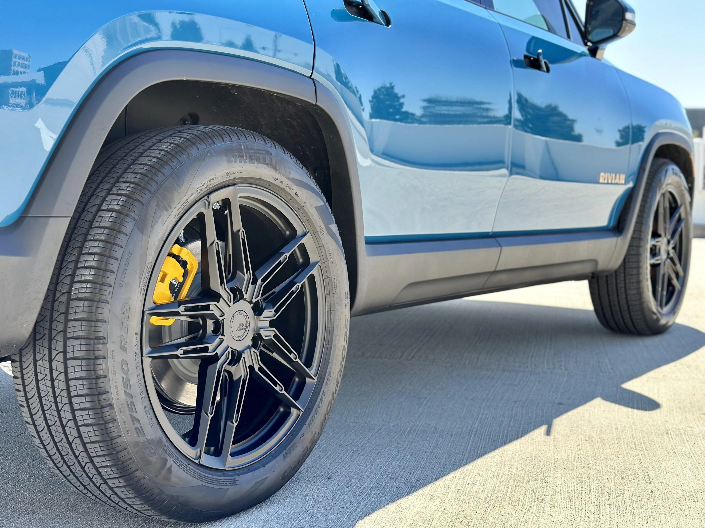 Rivian R1T R1S My 22" BC Forged wheels installed IMG_3415