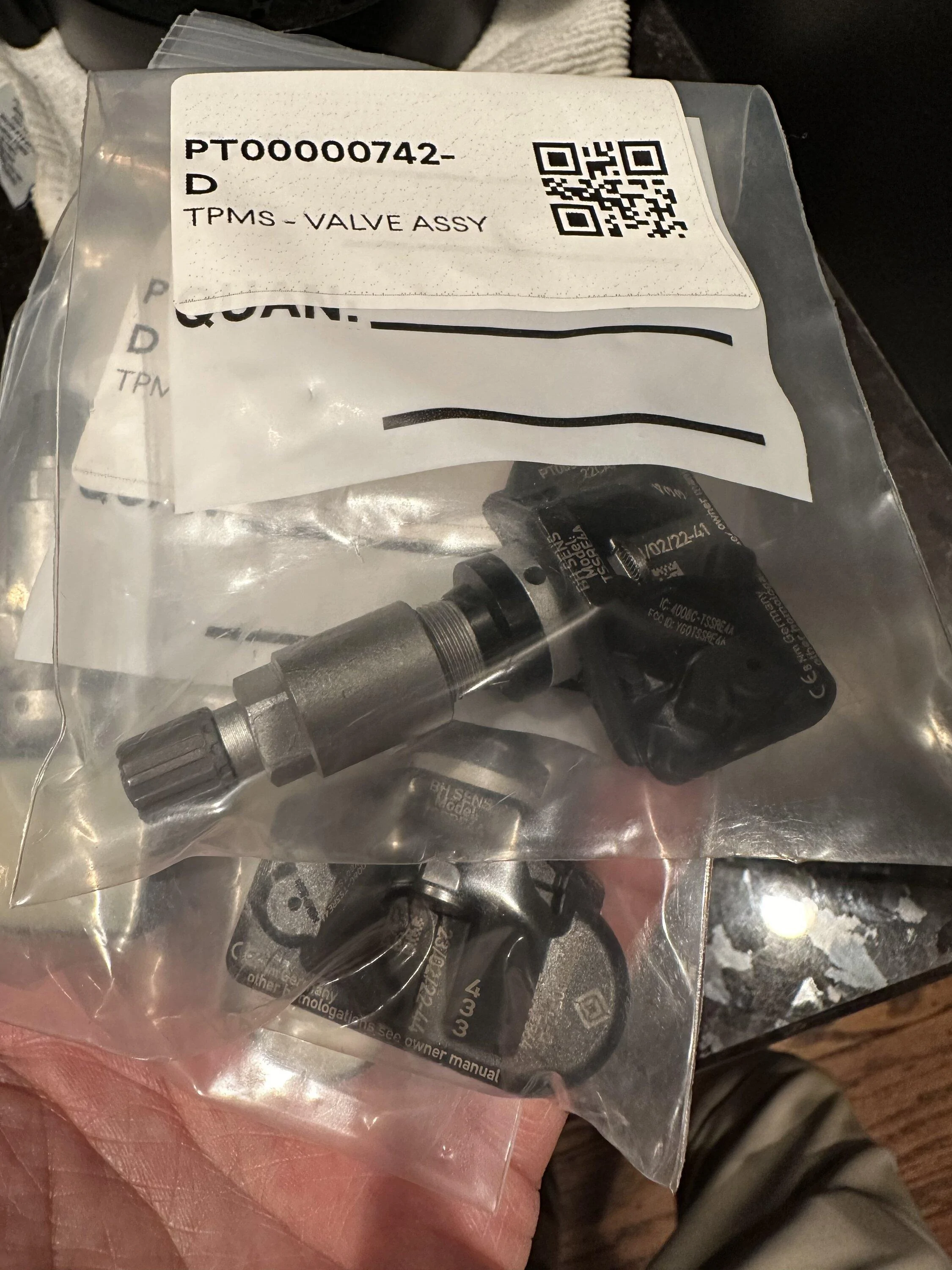Rivian R1T R1S R1SKY Launch Green R1S Build Thread IMG_1500