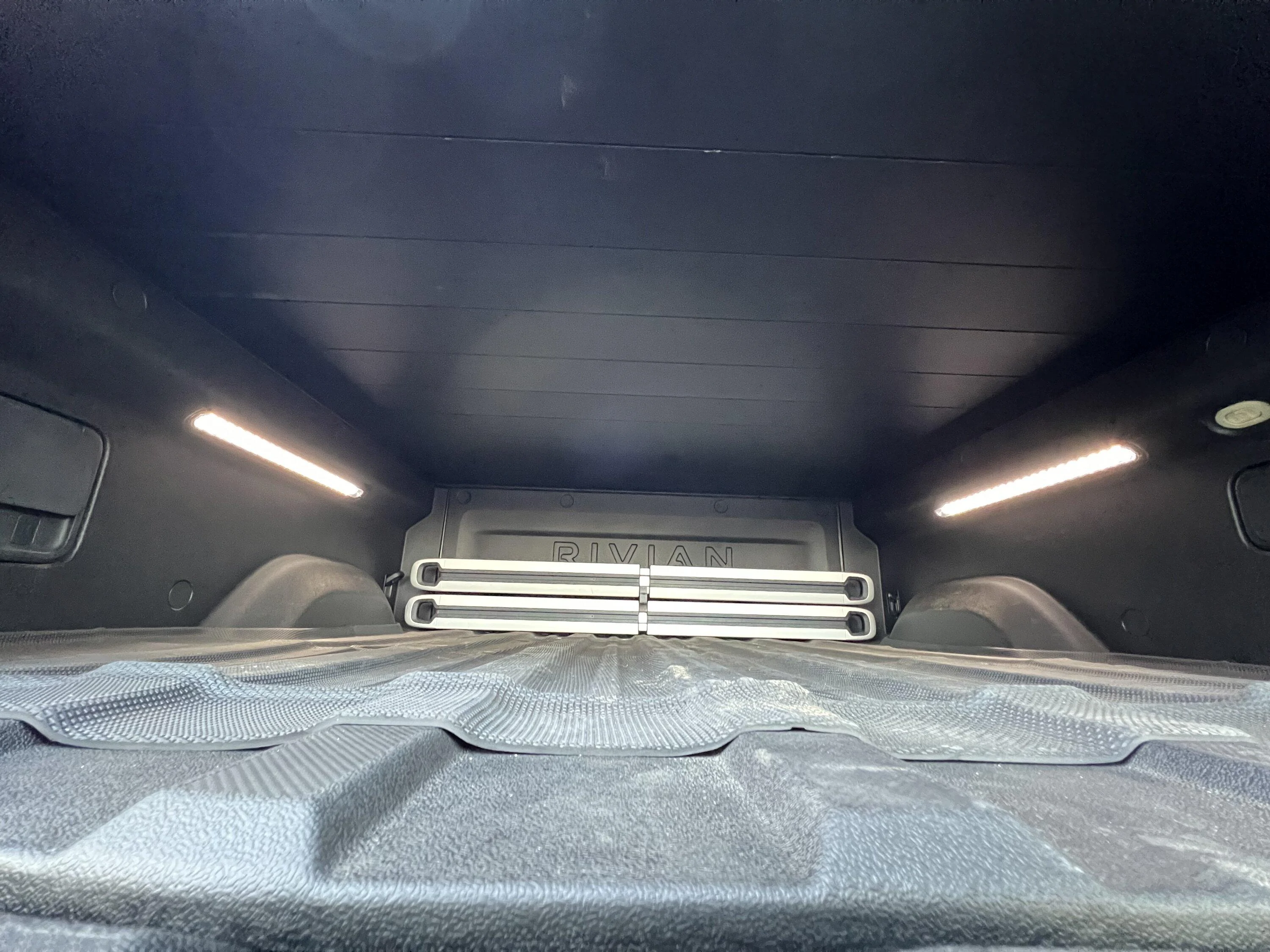 Rivian R1T R1S DIY temporary tonneau / bed cover? IMG_0294