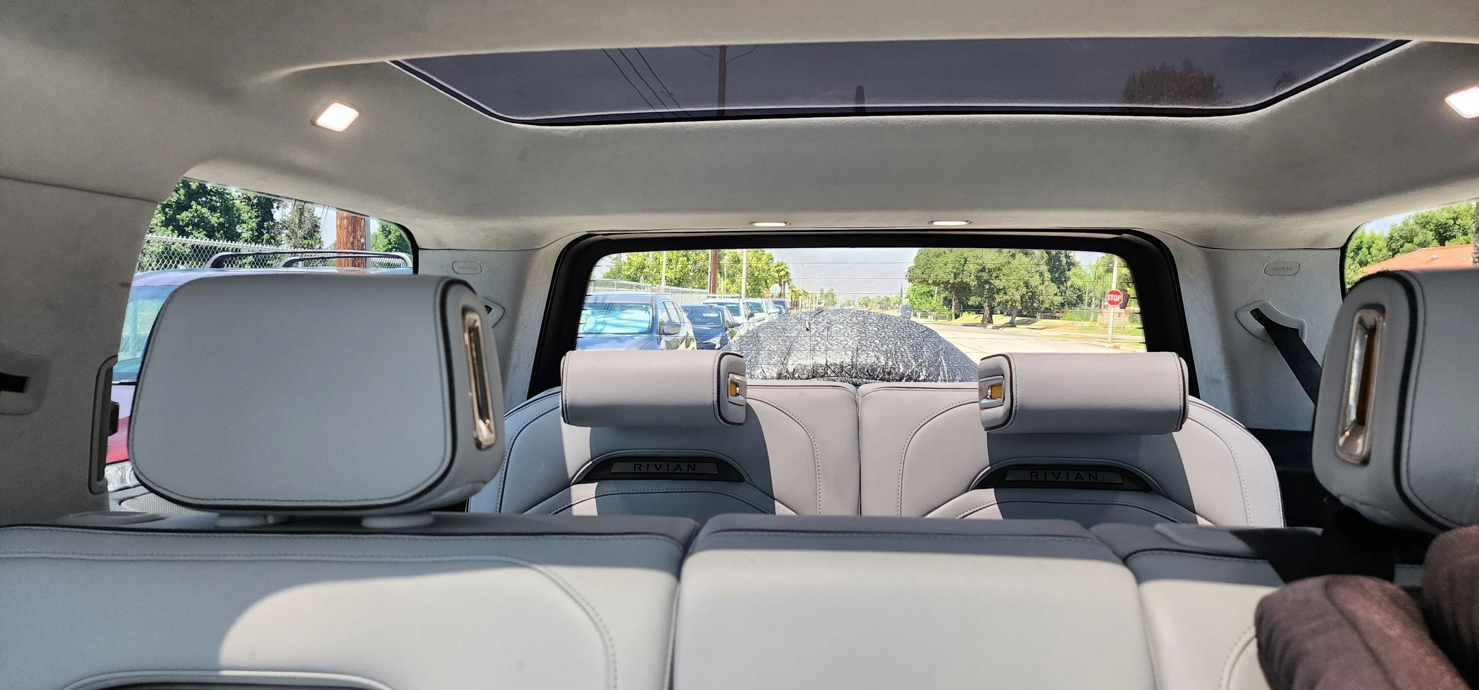 Rivian R1T R1S R1S Spare tire hitch mount options? 20230811_135633
