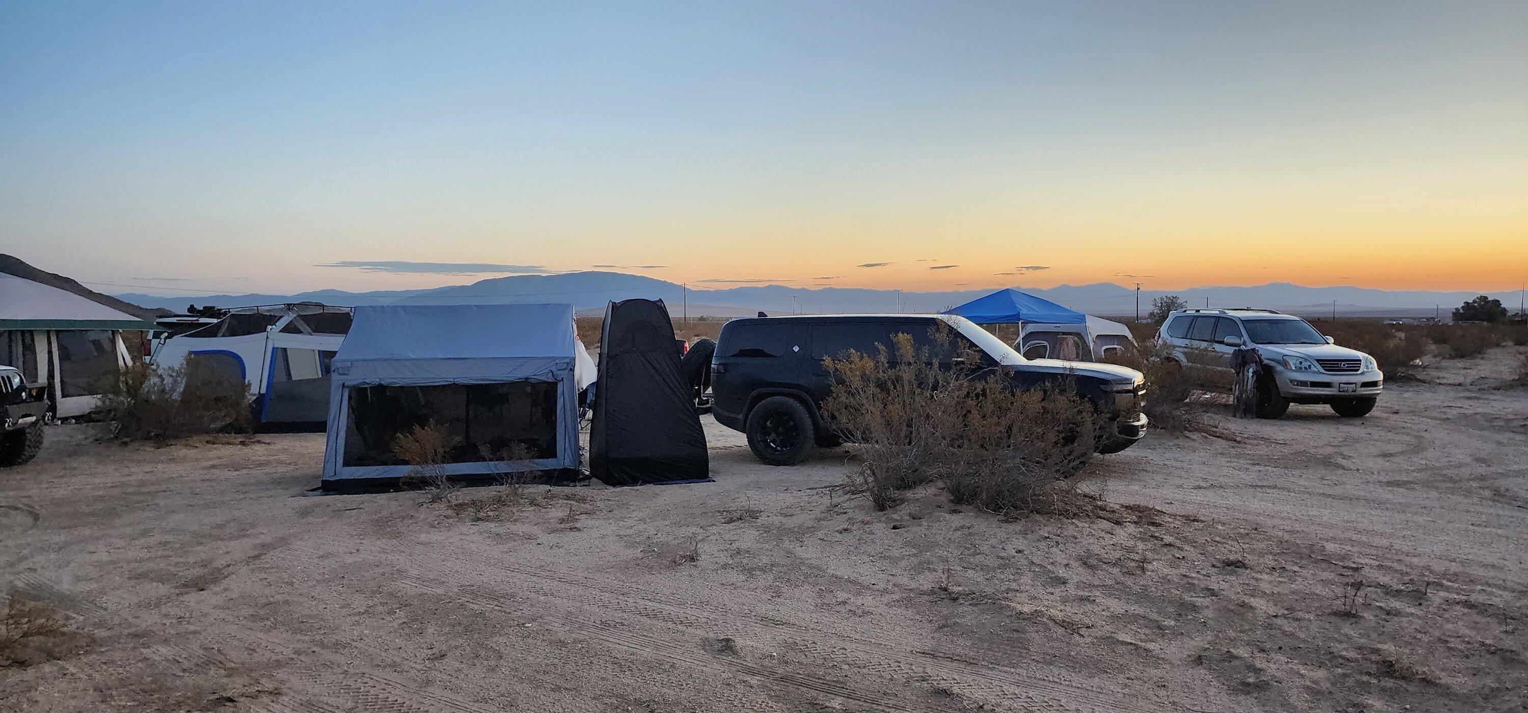 Rivian R1T R1S R1S Spare tire hitch mount options? 20230813_055403