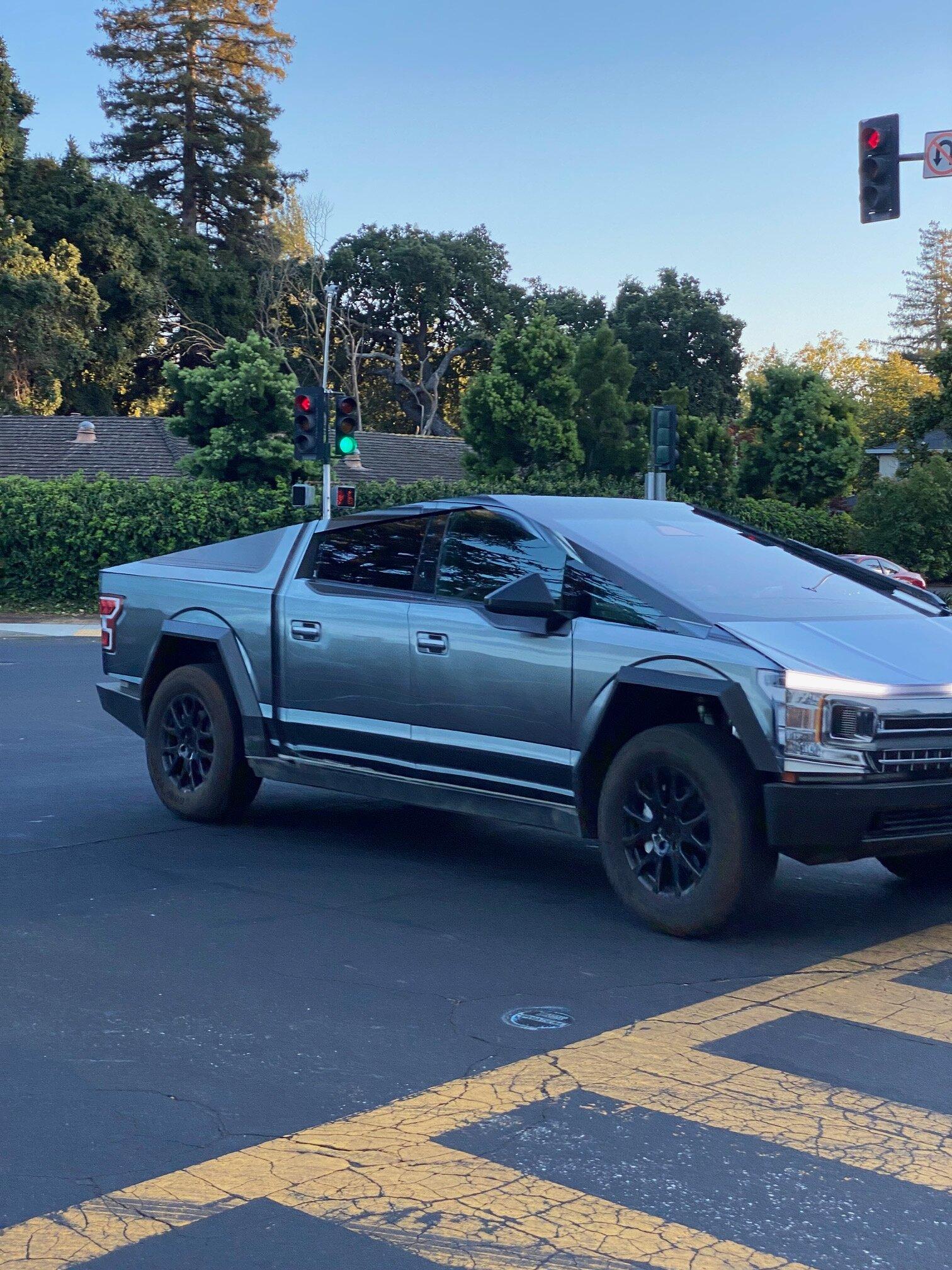 Rivian R1T R1S Saw a Cybertruck on the road ... CT2