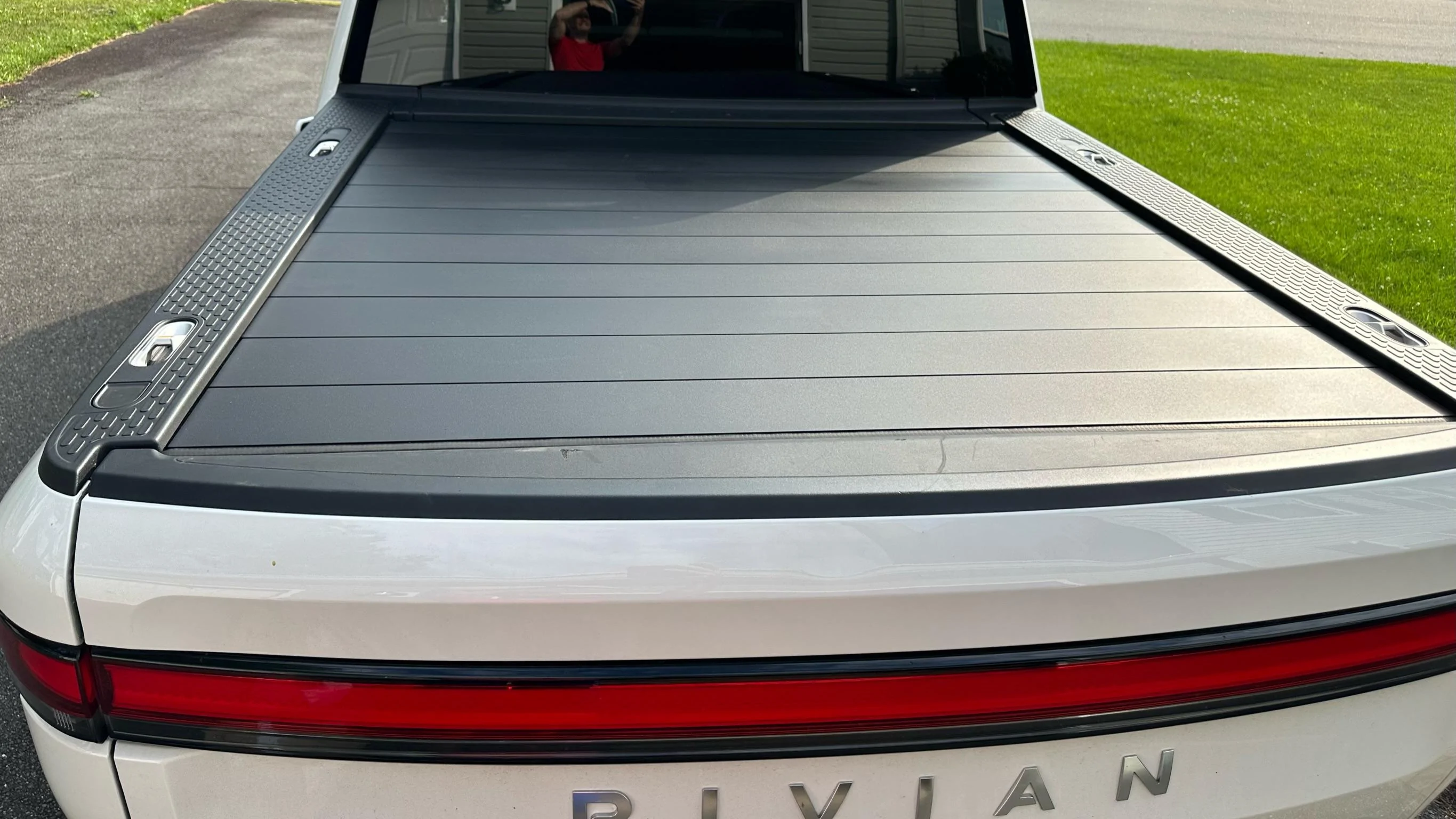 Rivian R1T R1S DIY temporary tonneau / bed cover? 30E113F0-9CDD-42E8-925F-B94F5AAB4E72