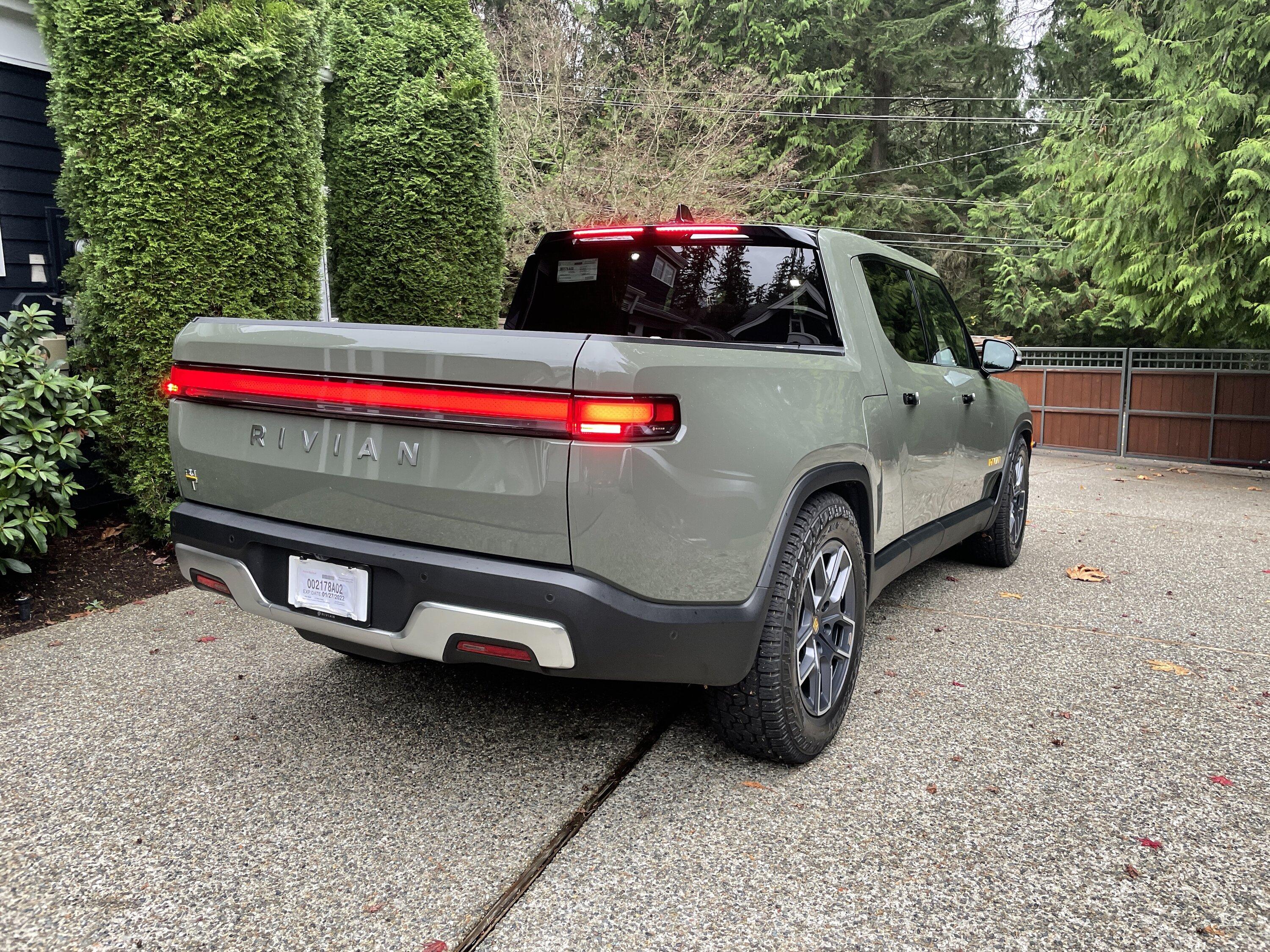 Rivian R1T R1S Introducing RMaxx Running Boards & Rock Sliders for Rivian R1T / R1S from Team 1EV IMG_5618